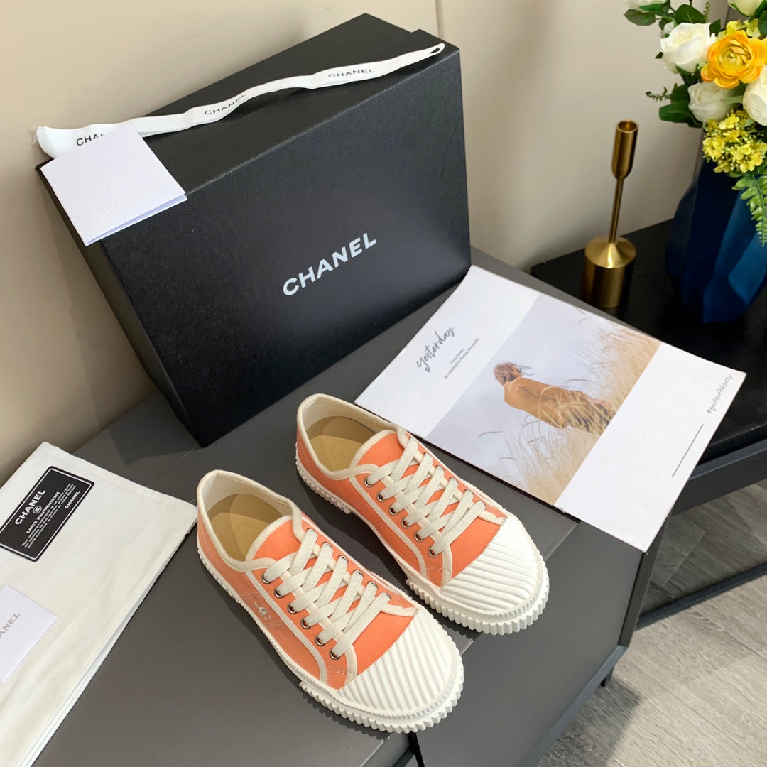 CC 26s Sneaker Orange Canvas 868471
