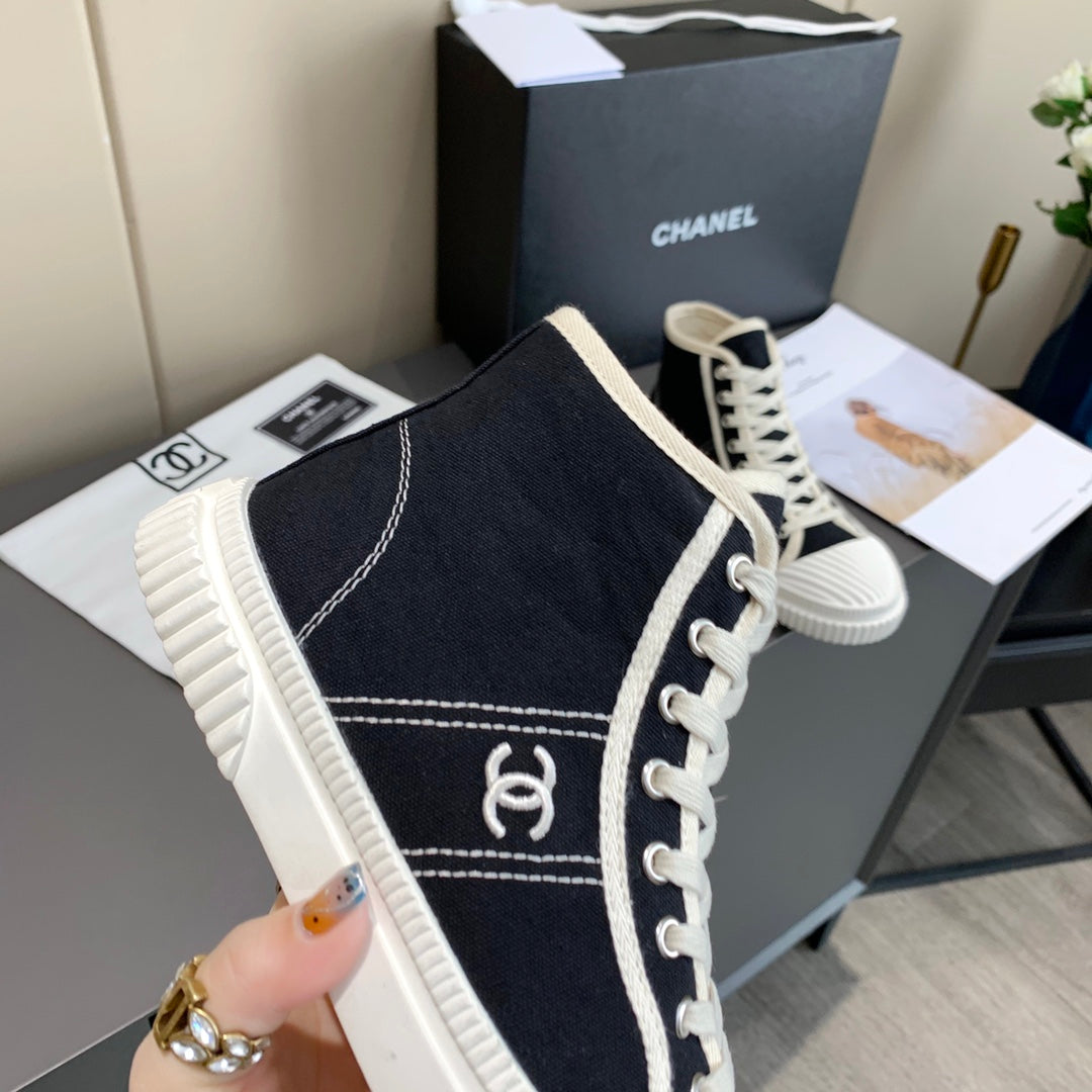 CC 26s Sneaker Black Canvas 868472