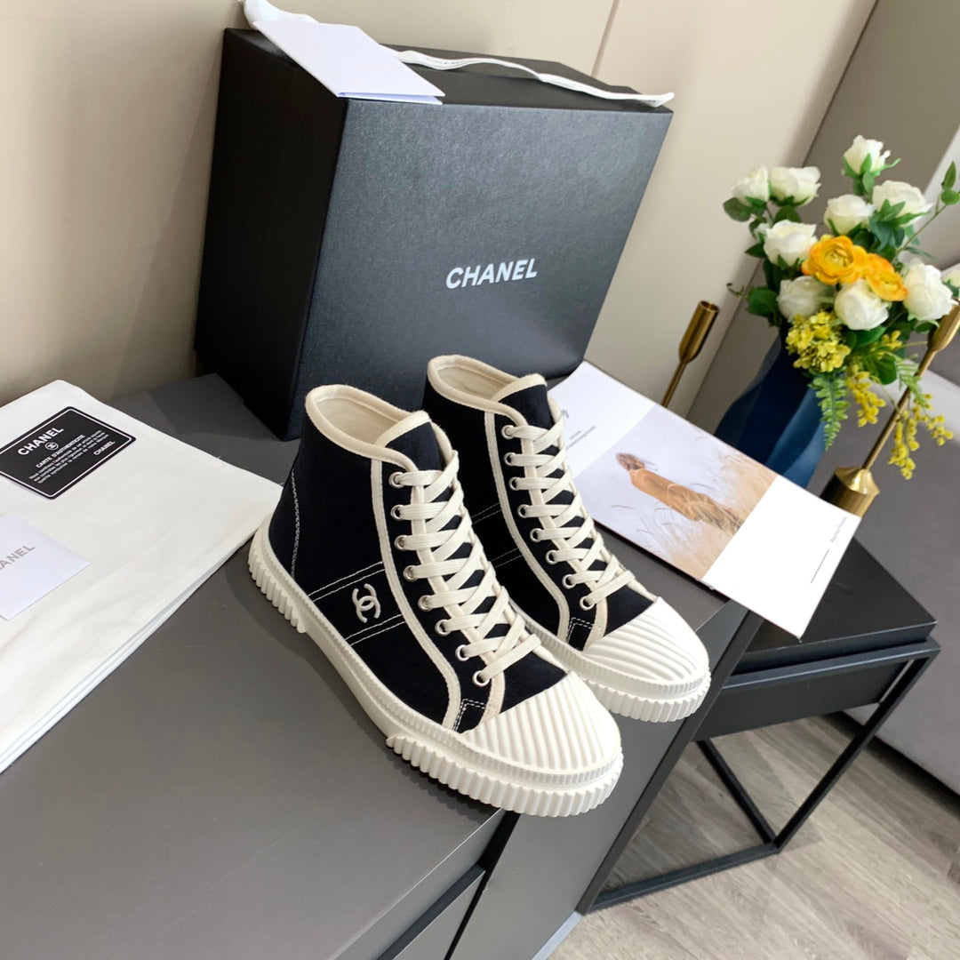 CC 26s Sneaker Black Canvas 868472