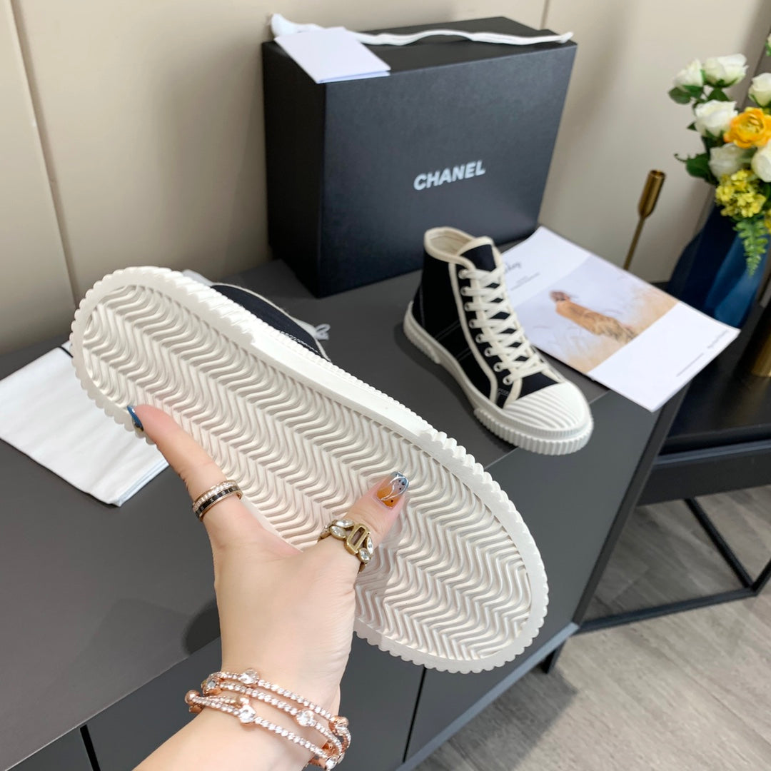 CC 26s Sneaker Black Canvas 868472