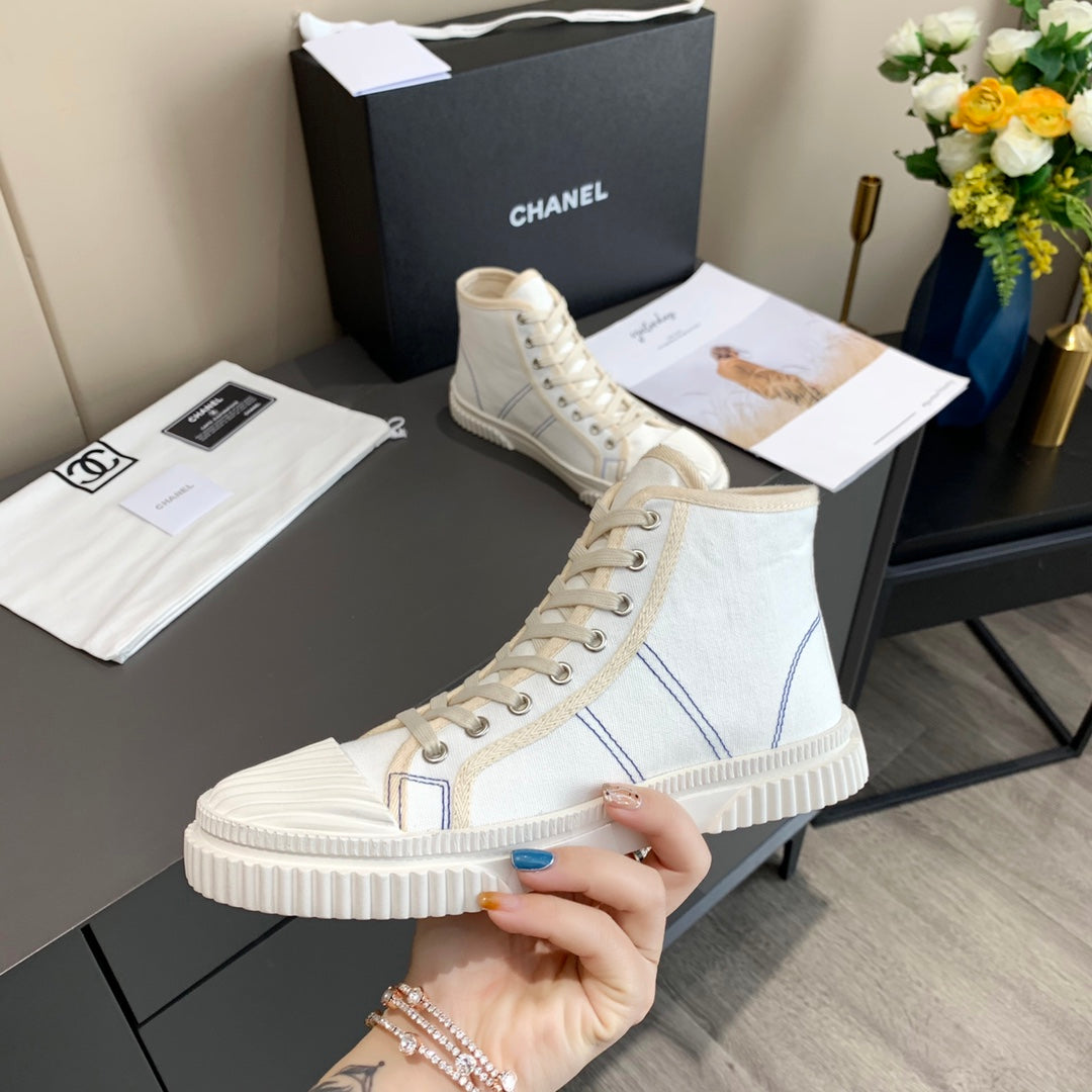 CC 26s Sneaker White Canvas 868476