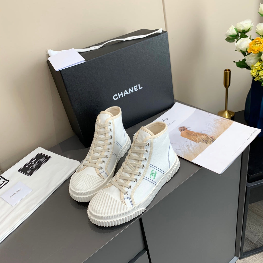 CC 26s Sneaker White Canvas 868476