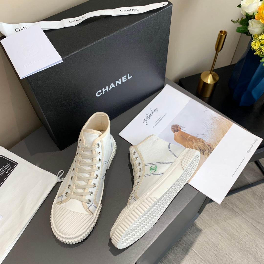 CC 26s Sneaker White Canvas 868476