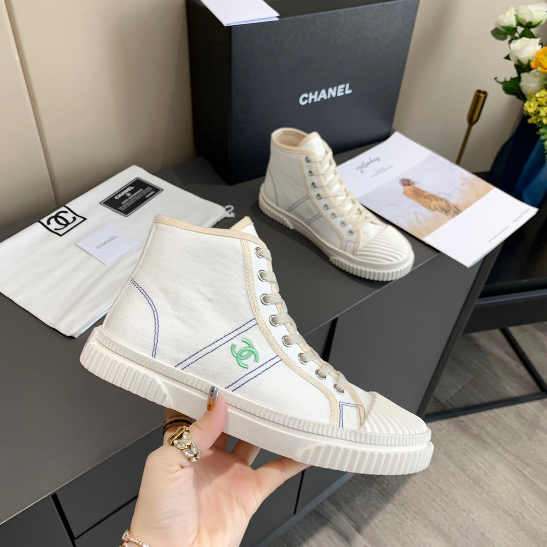CC 26s Sneaker White Canvas 868476