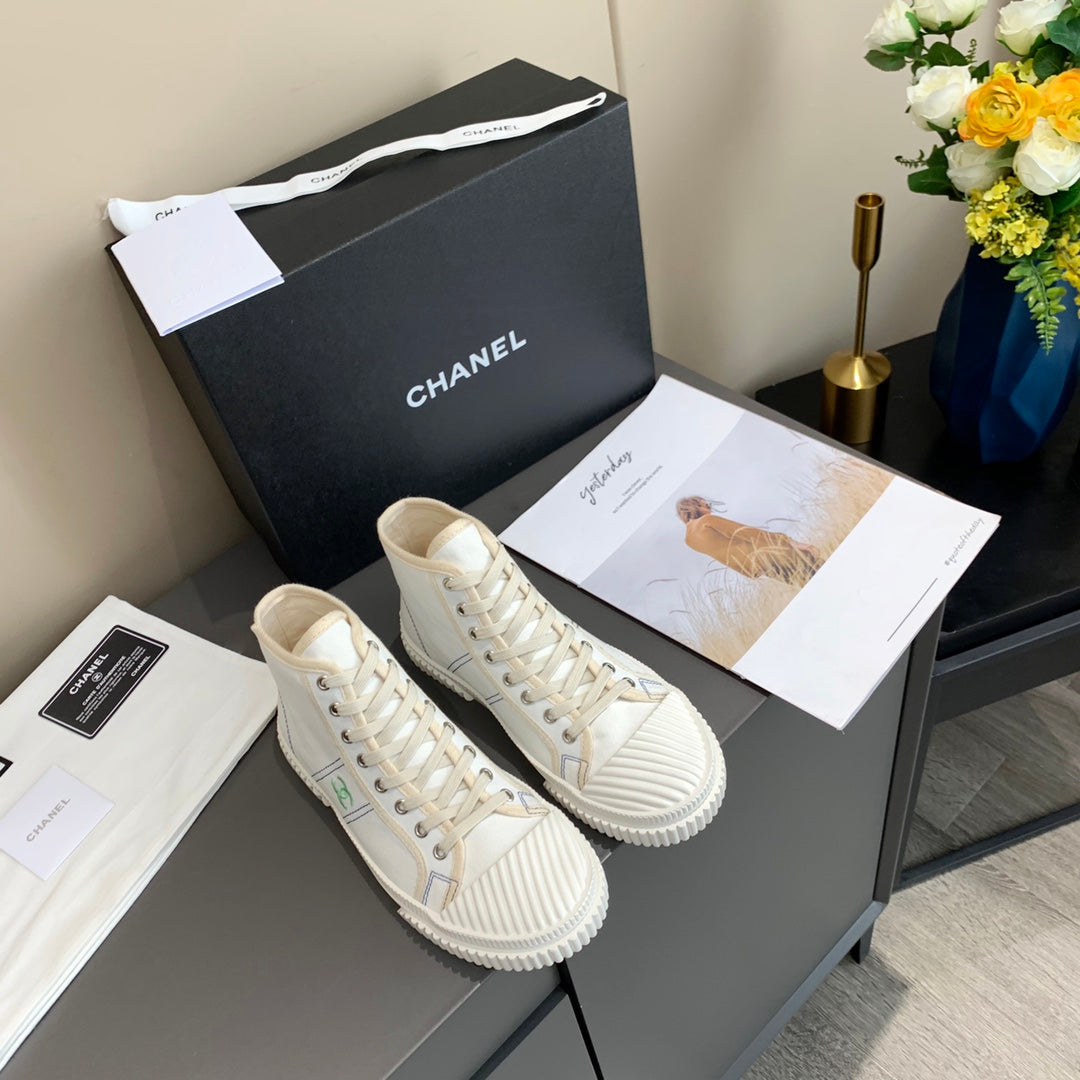 CC 26s Sneaker White Canvas 868476
