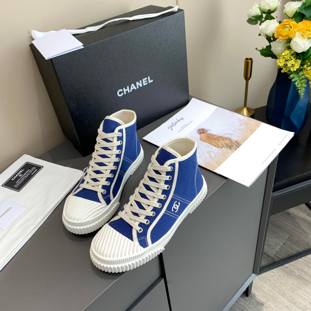 CC 26s Sneaker Blue Canvas 868475