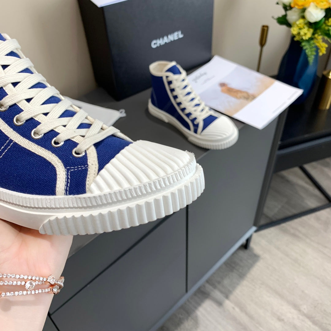 CC 26s Sneaker Blue Canvas 868475