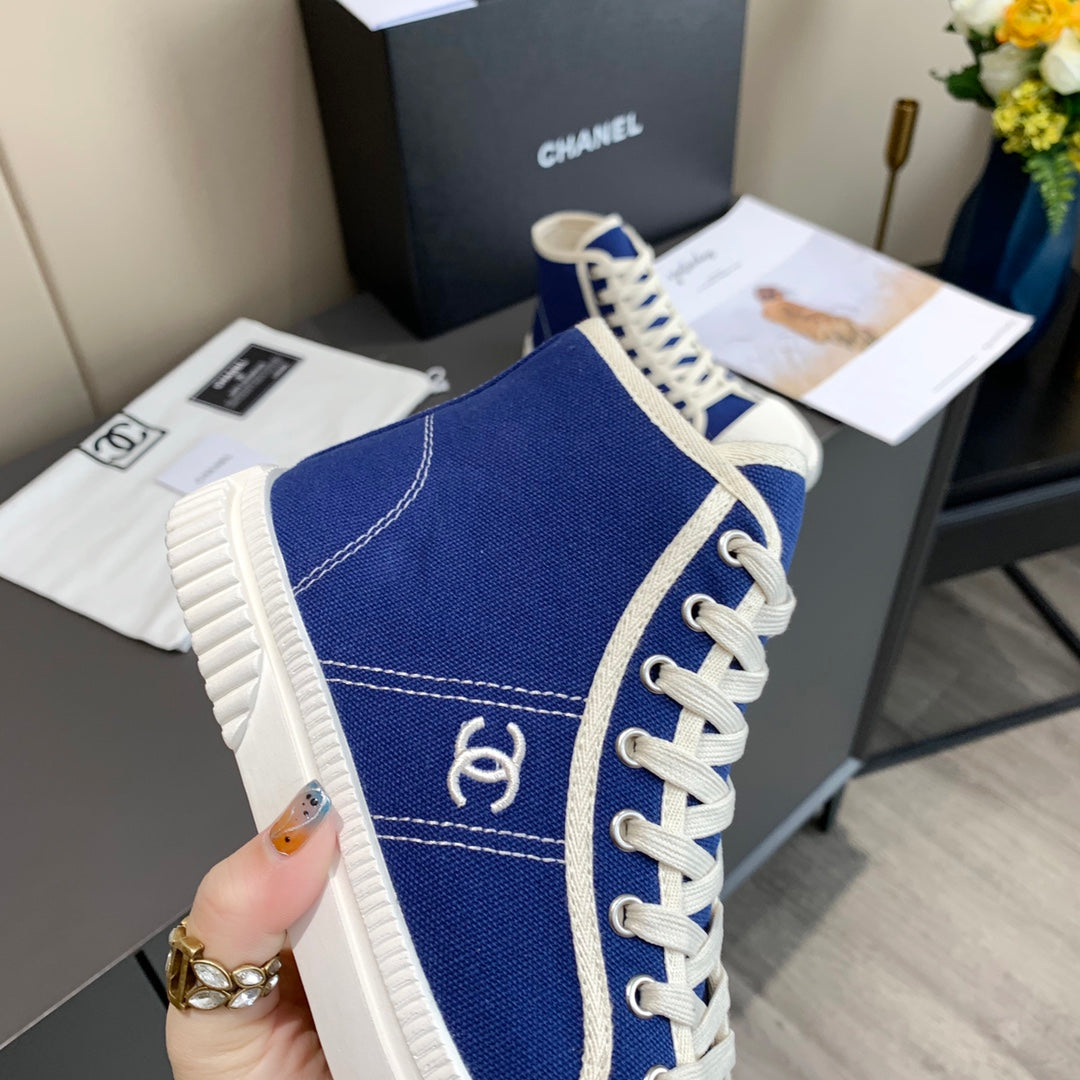 CC 26s Sneaker Blue Canvas 868475