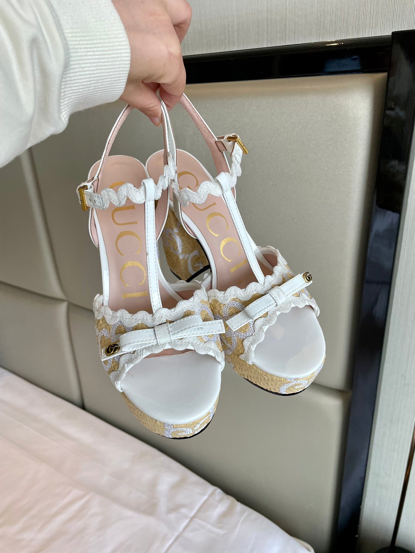 GG Kertu Platform Sandals 12cm Beige White Raffia Leather 695696