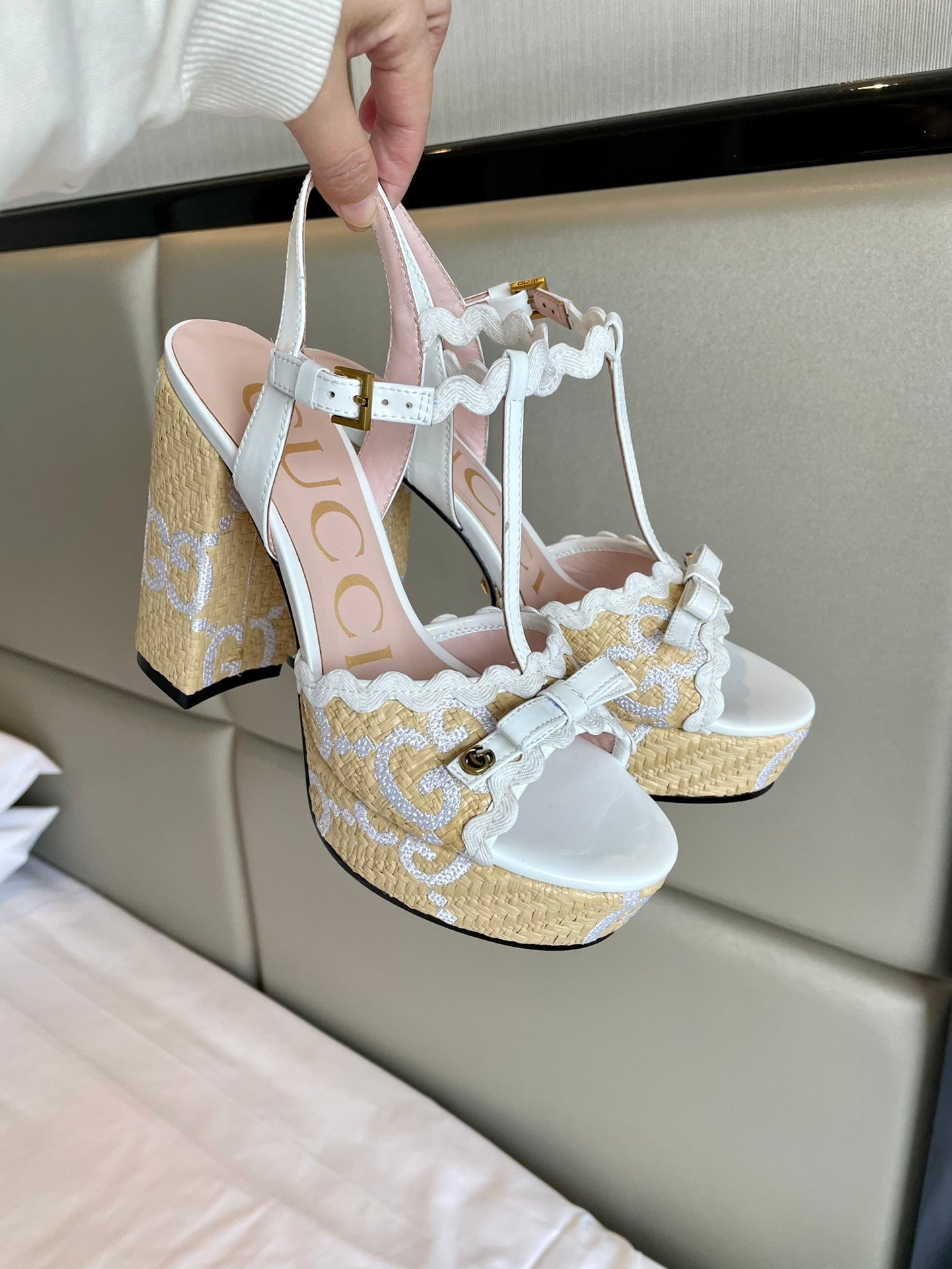 GG Kertu Platform Sandals 12cm Beige White Raffia Leather 695696