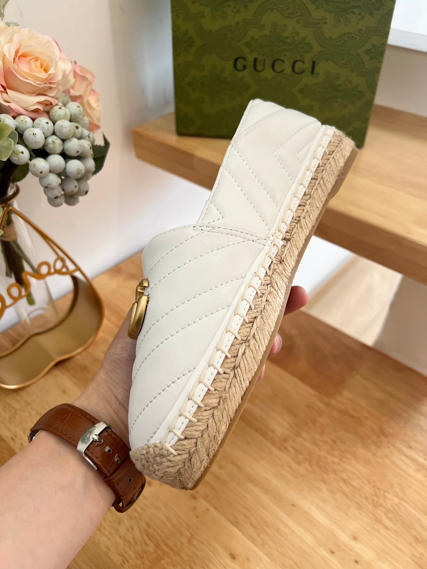 GG 26ss Loafer White Straw Sheepskin 692194