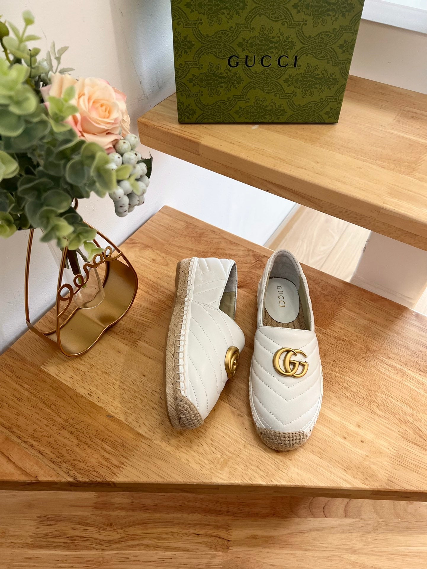 GG 26ss Loafer White Straw Sheepskin 692194