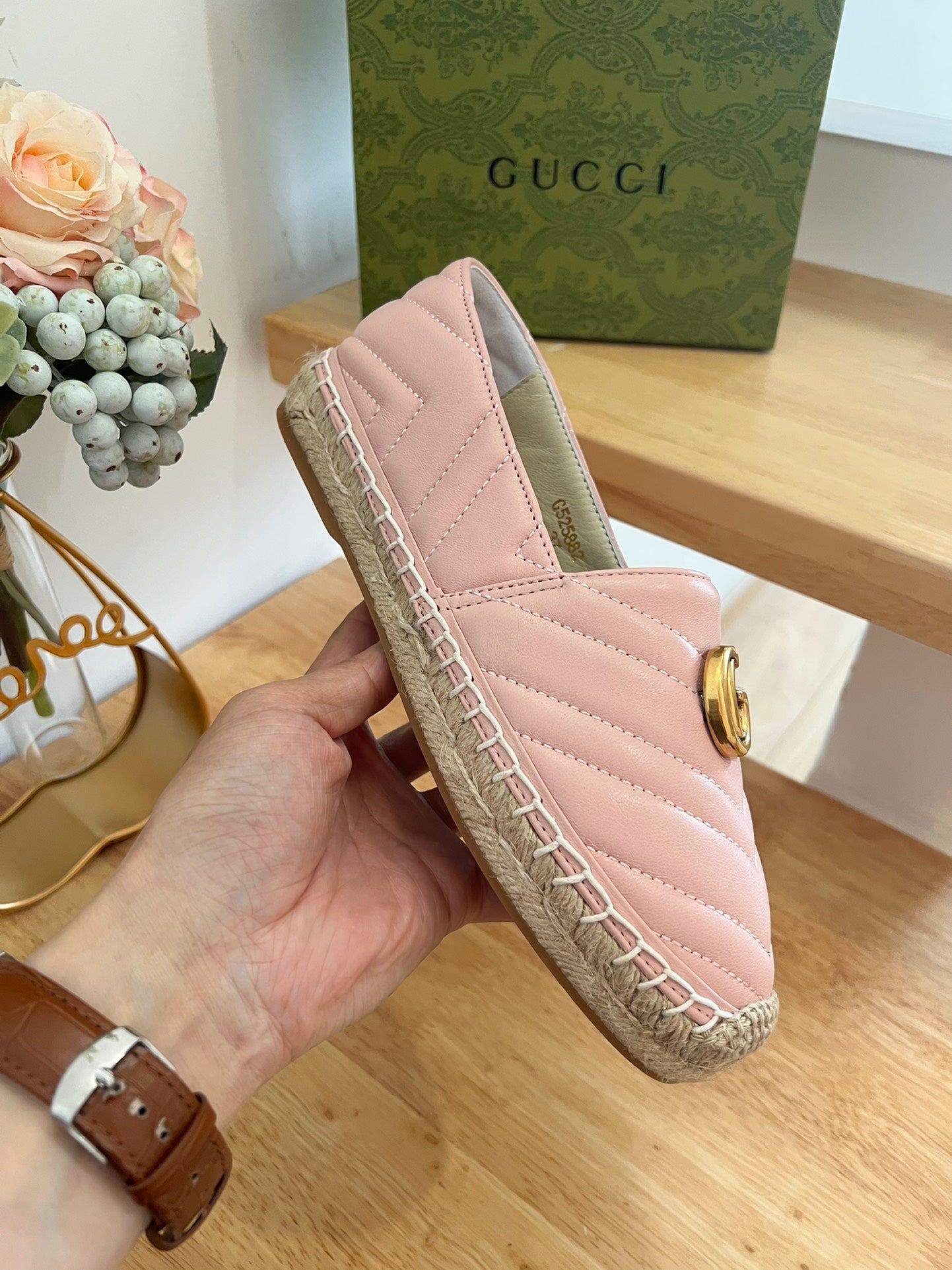 GG 26ss Loafer Light Pink Straw Sheepskin 692195