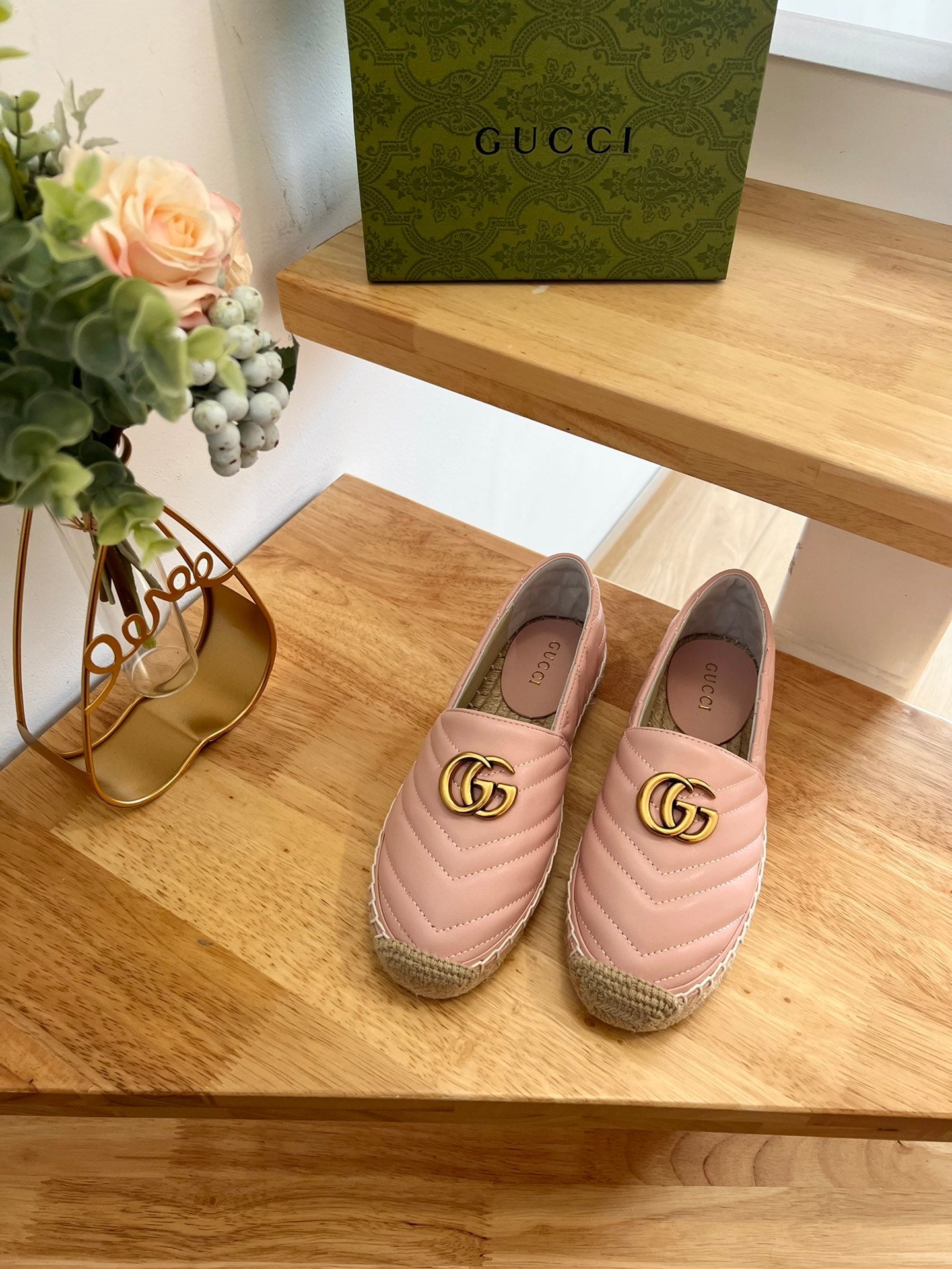 GG 26ss Loafer Light Pink Straw Sheepskin 692195