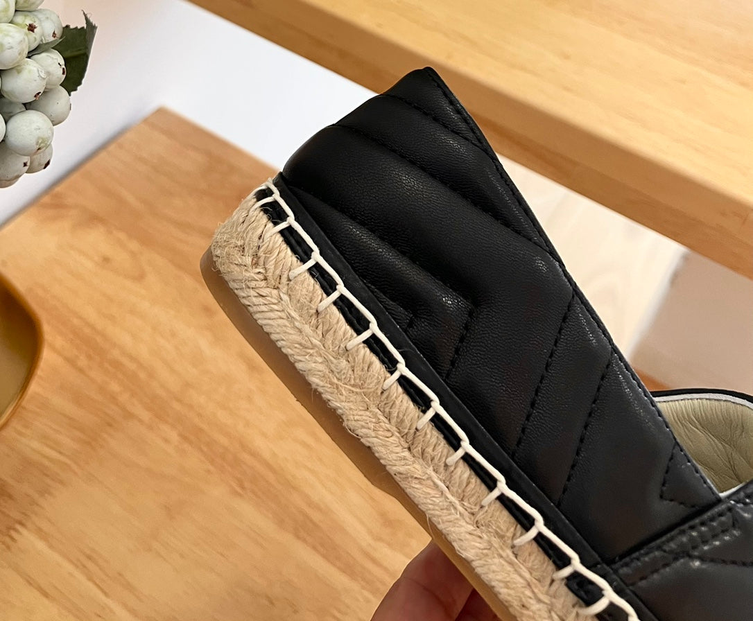 GG 26ss Loafer Black Straw Sheepskin 692196