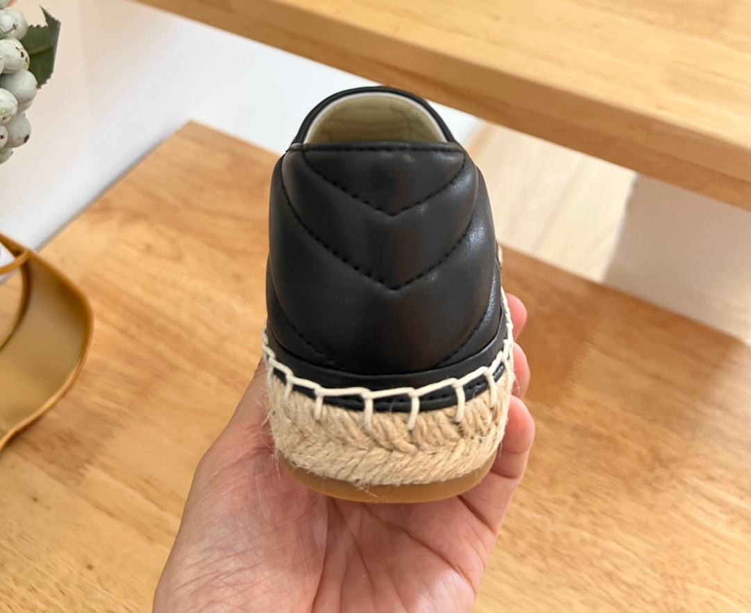 GG 26ss Loafer Black Straw Sheepskin 692196