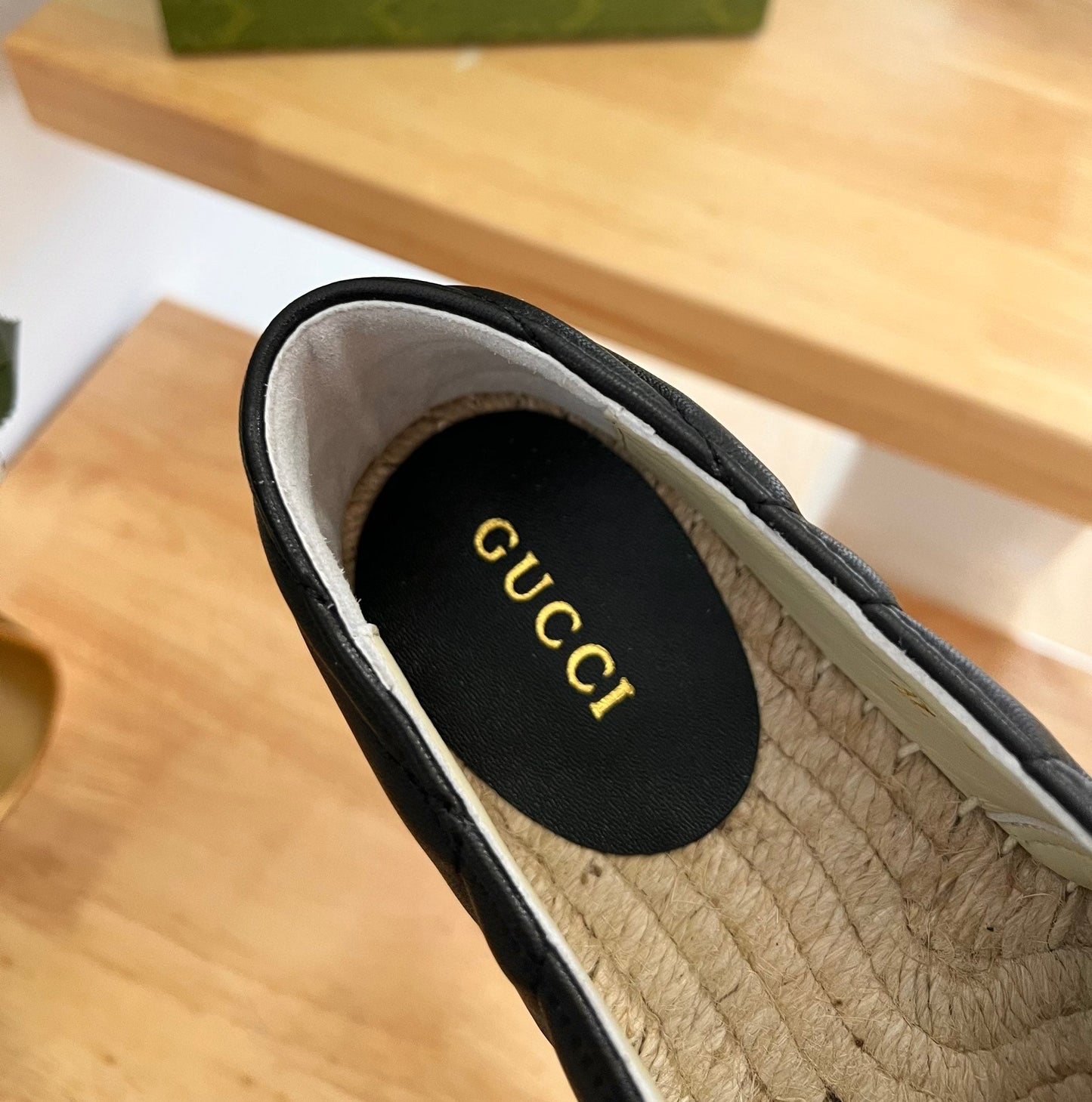 GG 26ss Loafer Black Straw Sheepskin 692196