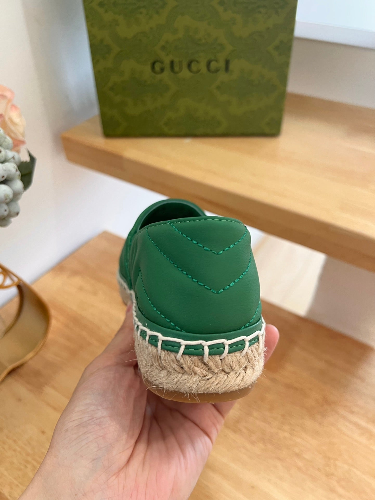 GG 26ss Loafer Green Straw Sheepskin 692197
