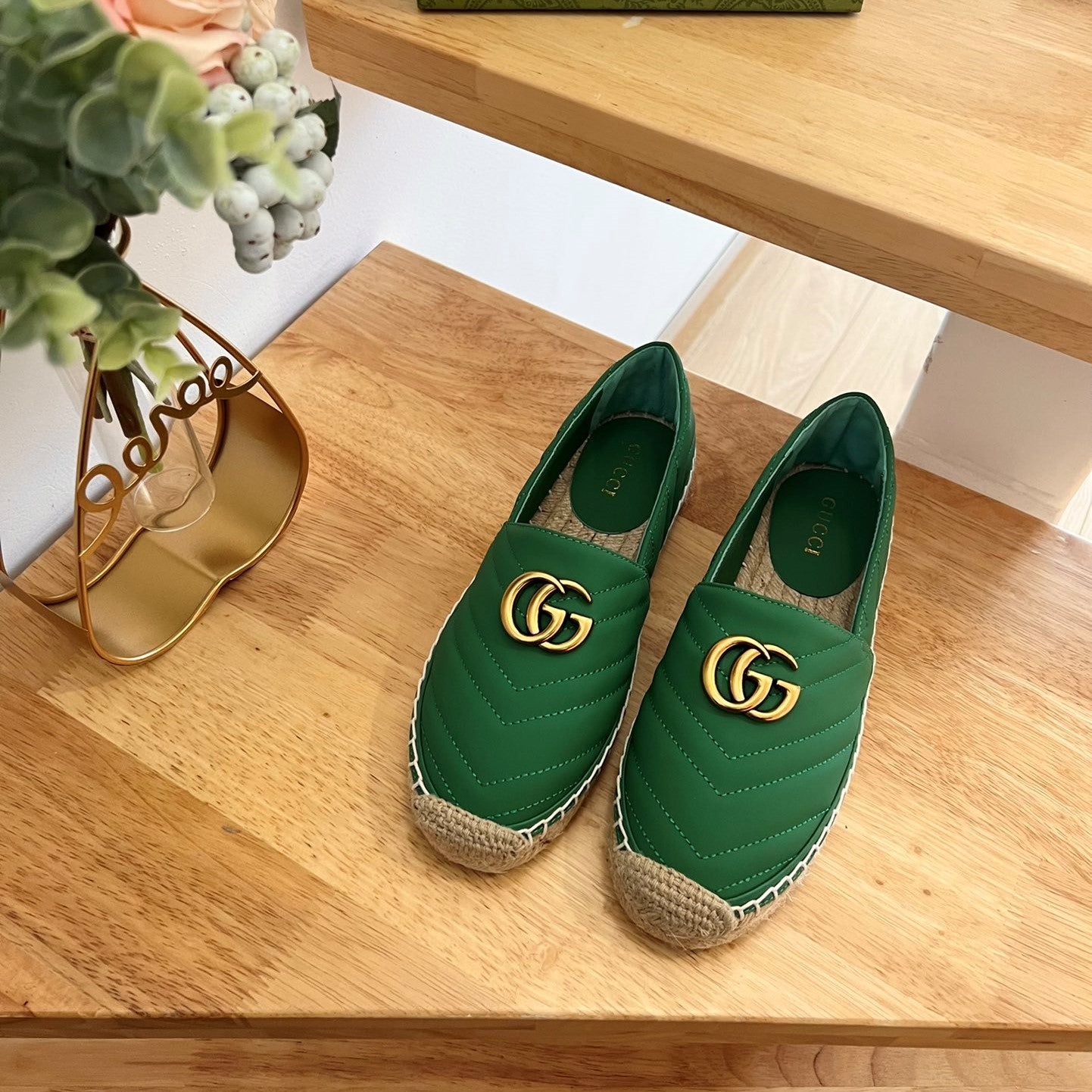 GG 26ss Loafer Green Straw Sheepskin 692197