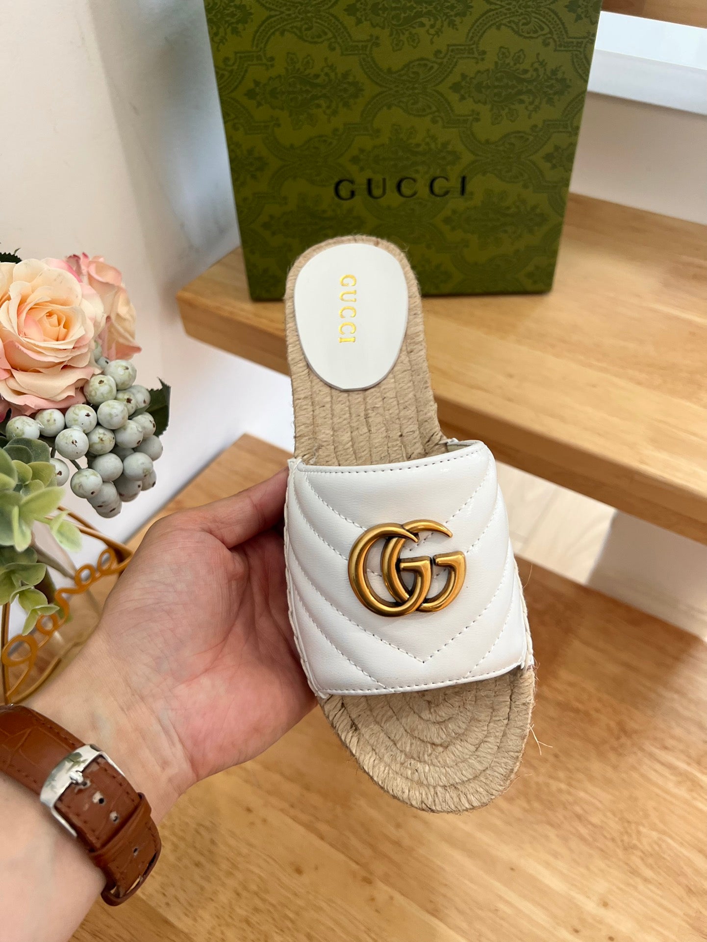 GG 26ss Slide White Straw Sheepskin 692199