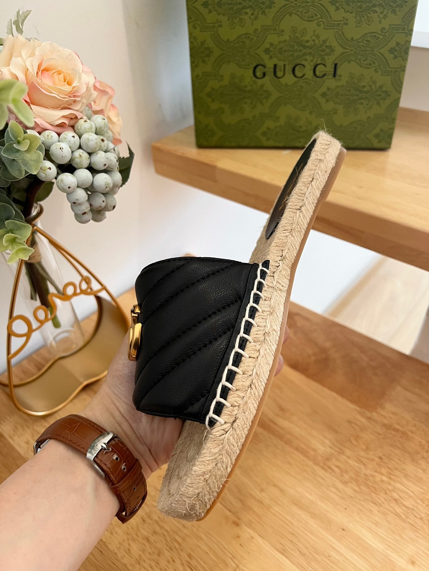 GG 26ss Slide Black Straw Sheepskin 692200
