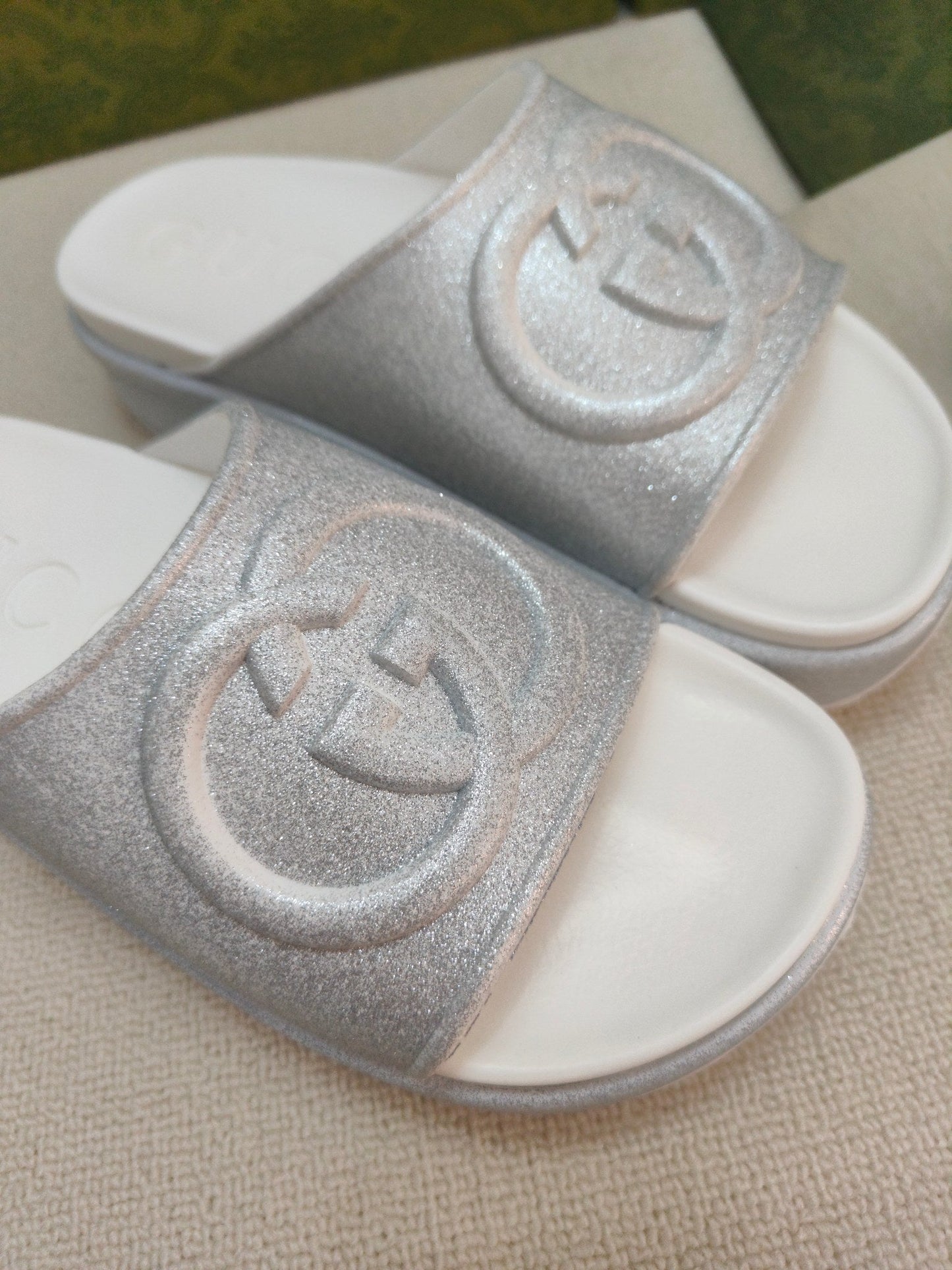GG Lide Sandal With Interlocking Grey Glitter Rubber 788129