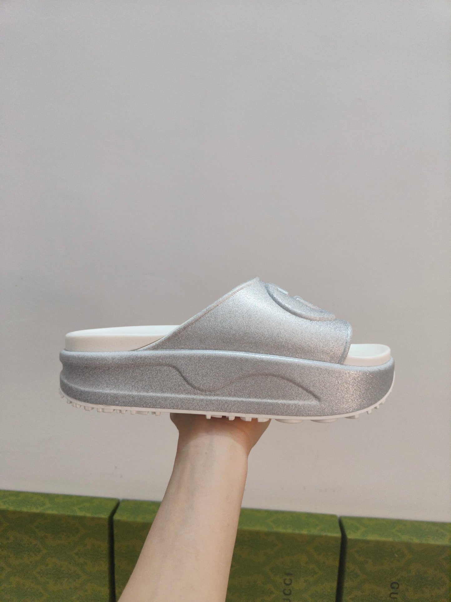 GG Lide Sandal With Interlocking Grey Glitter Rubber 788129