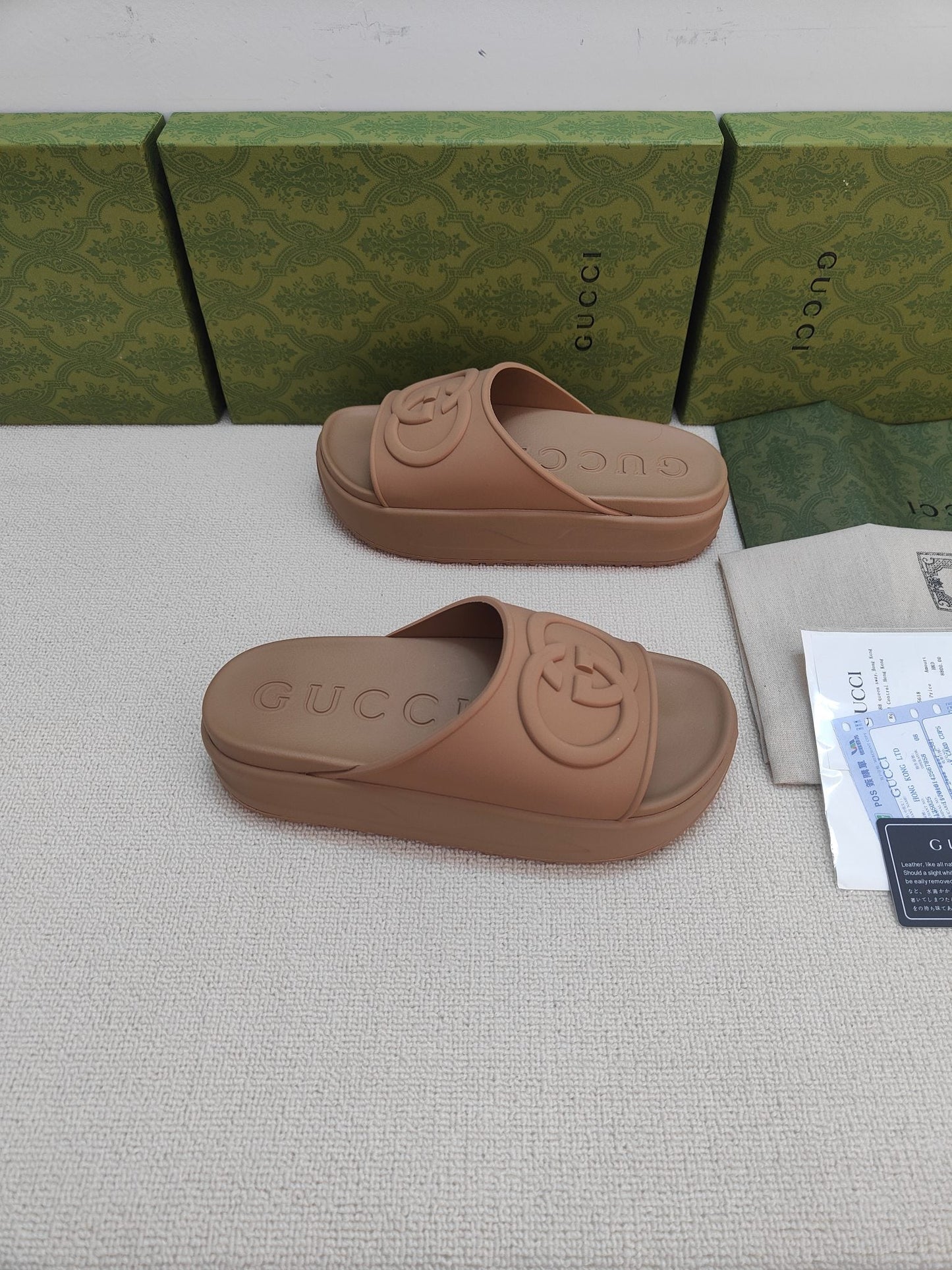 GG Lide Sandal With Interlocking Brown Rubber 788127