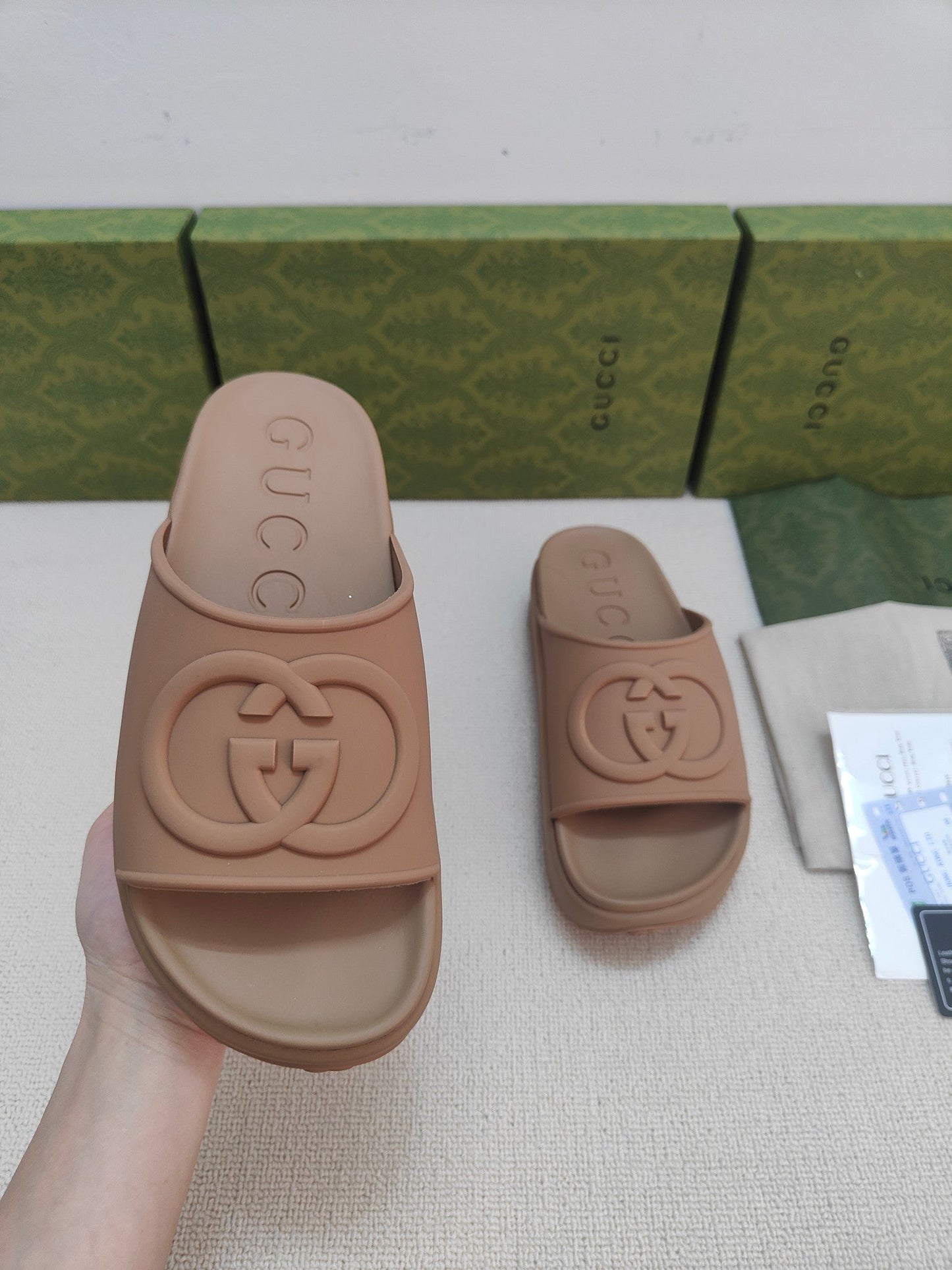 GG Lide Sandal With Interlocking Brown Rubber 788127