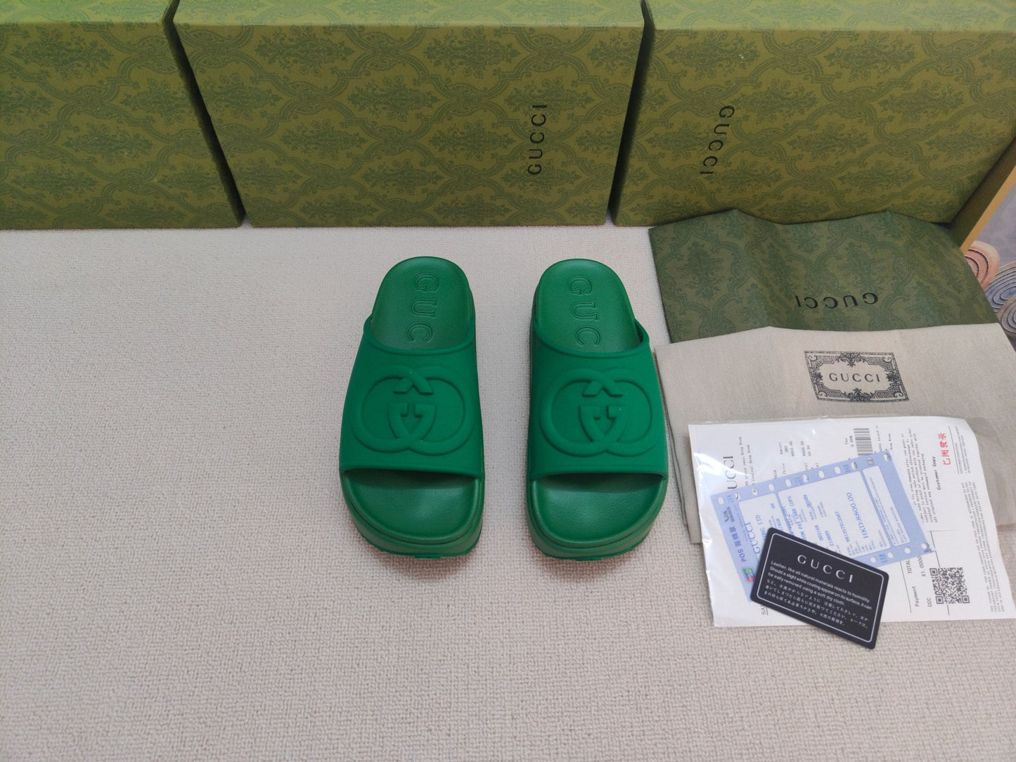 GG Lide Sandal With Interlocking Green Rubber 788123