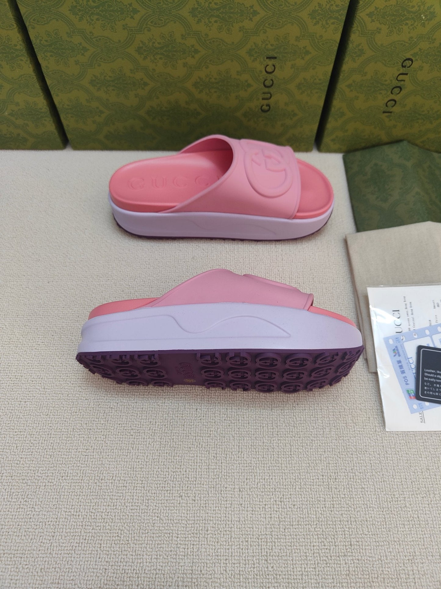 GG Lide Sandal With Interlocking Pink Rubber 788133
