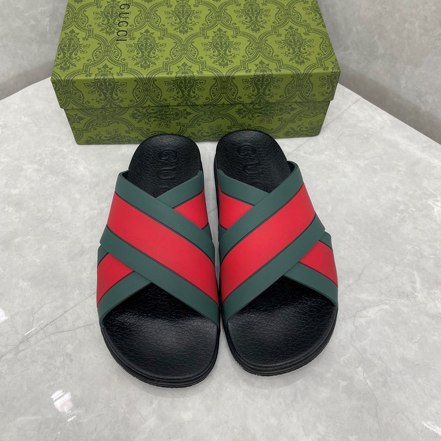GG Men Striped Rubber Slides Black Red Green Rubber 788223