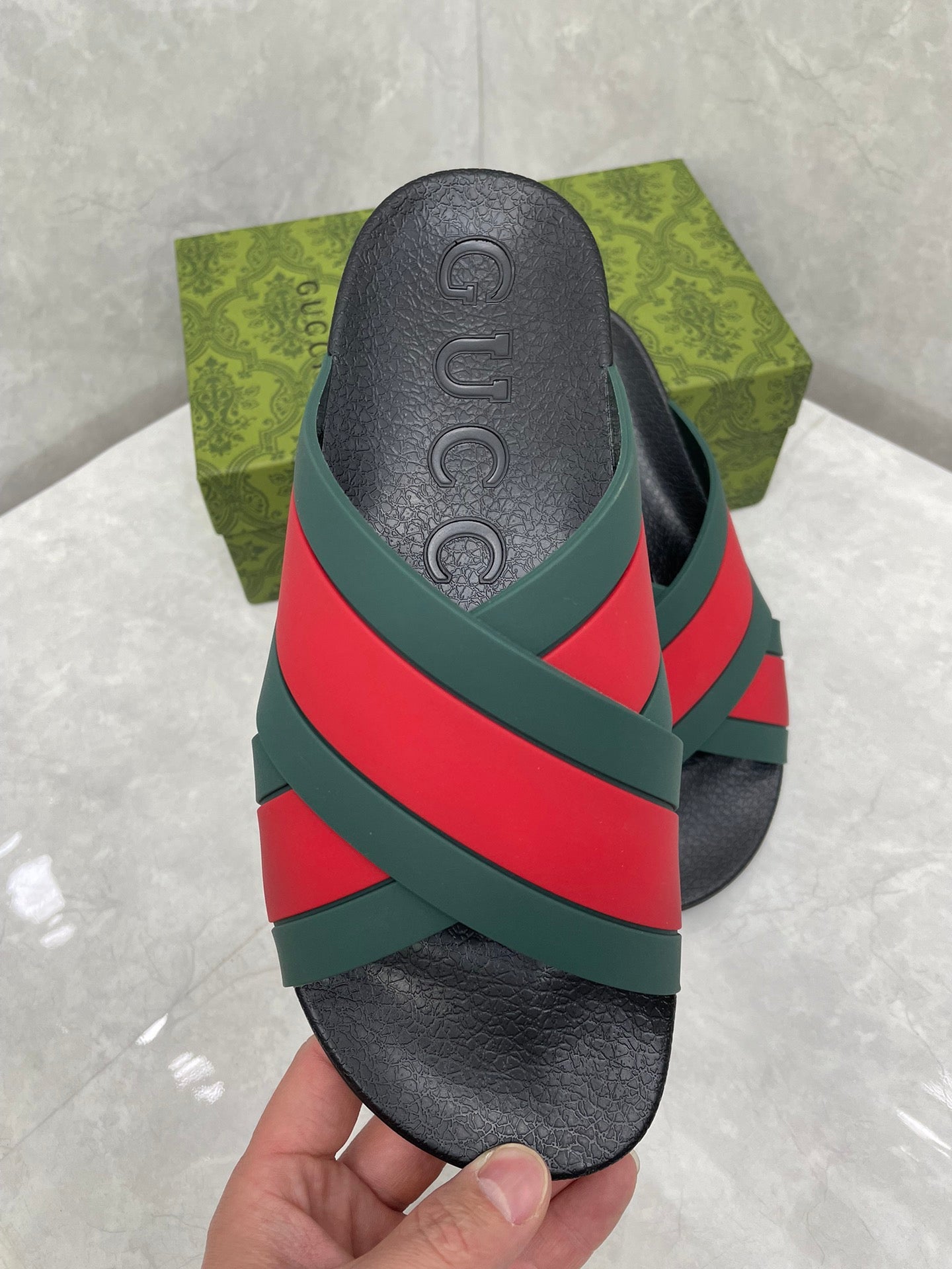 GG Men Striped Rubber Slides Black Red Green Rubber 788223