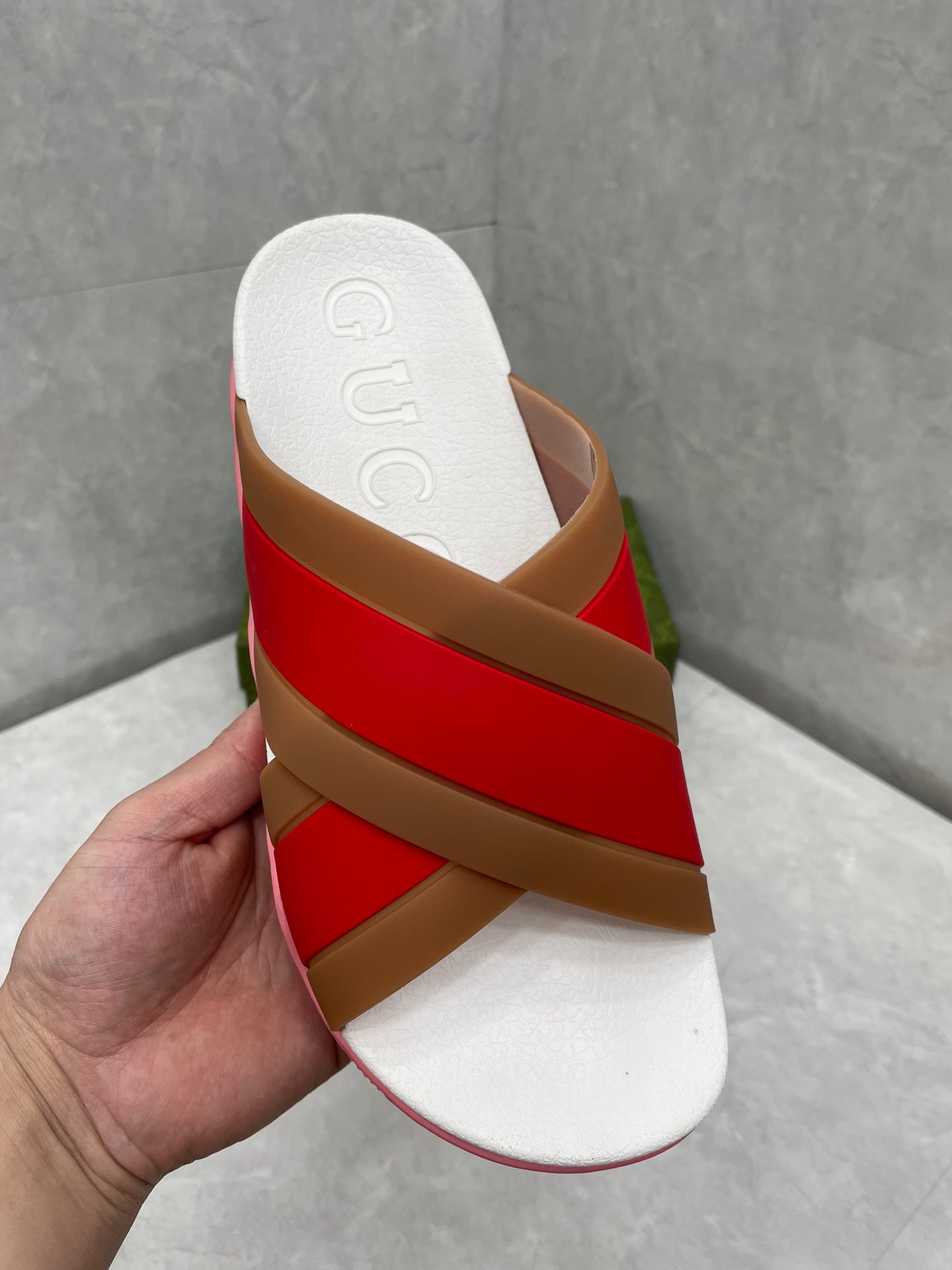 GG Men Striped Rubber Slides White Red Rubber 788222