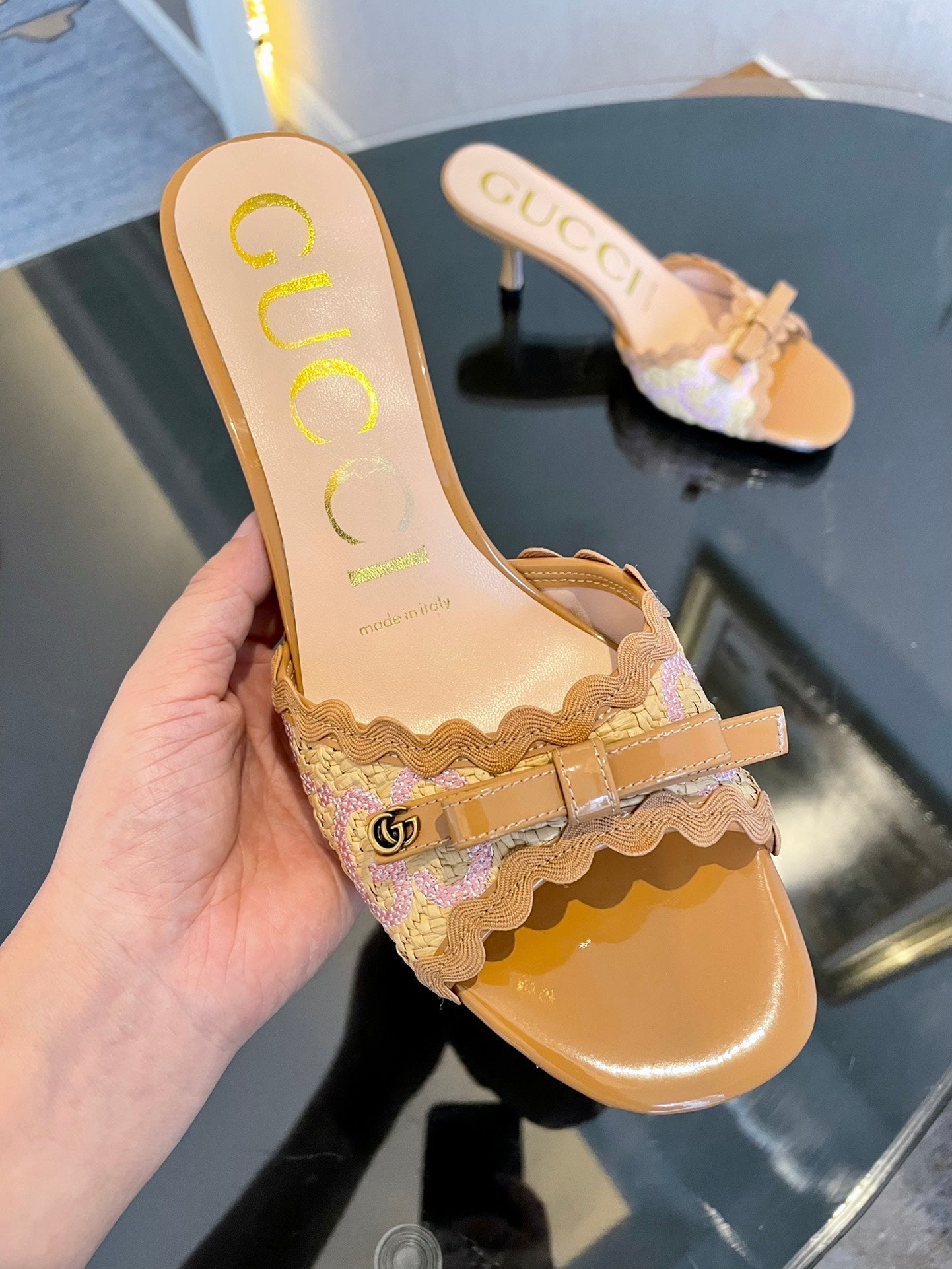 GG Kertu Sandals 6cm Beige Raffia Leather 695688