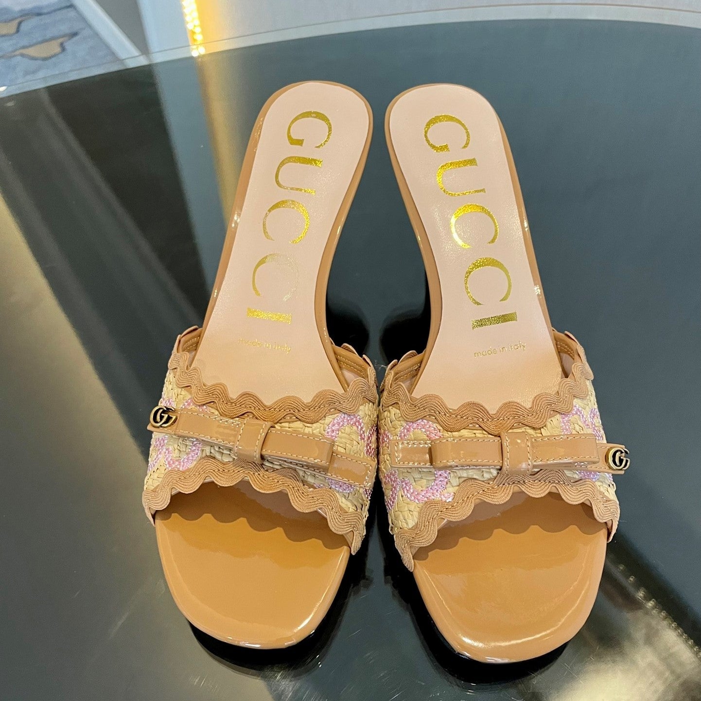 GG Kertu Sandals 6cm Beige Raffia Leather 695688