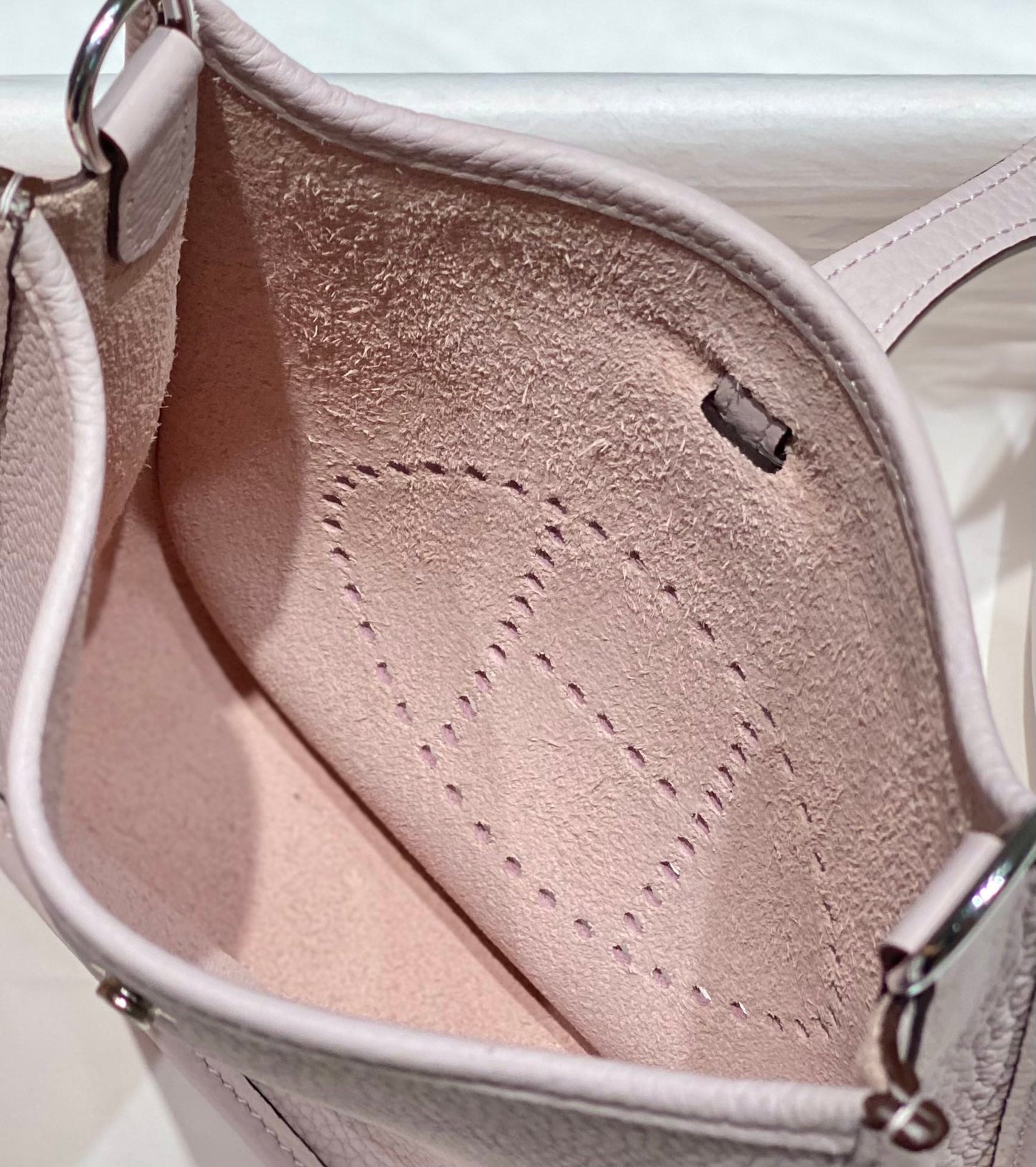 Mini Evelyne 18cm Light Pink Togo Shw