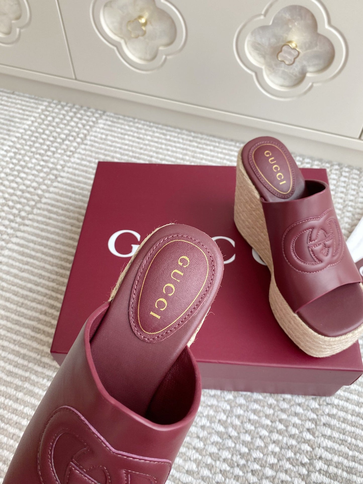 GC 25 Interlocking G Sandal Red Burgundy Cord Cowhide 291033