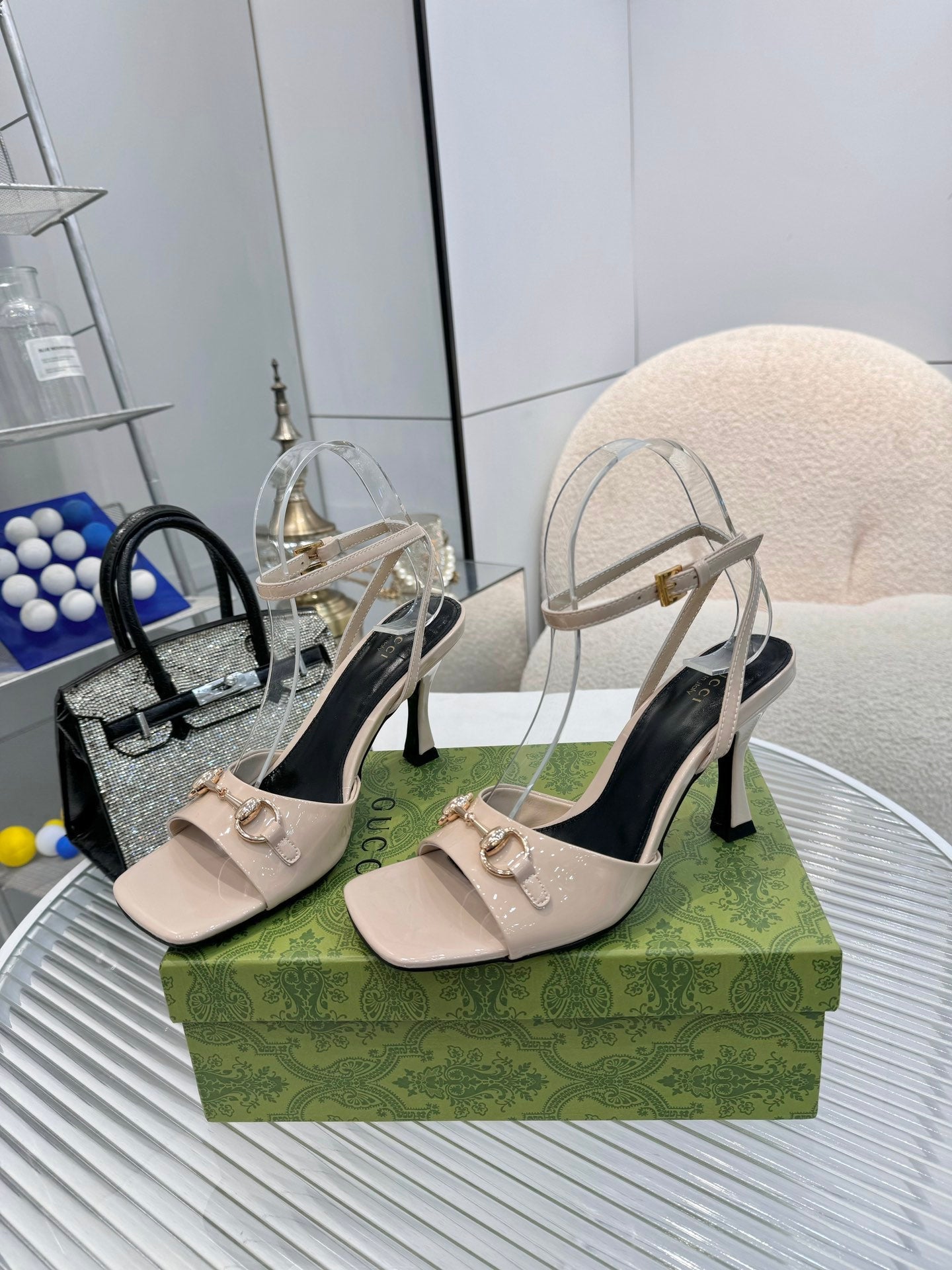 GG Gold Buckle Sandal 80mm Beige Patent Leather 457557