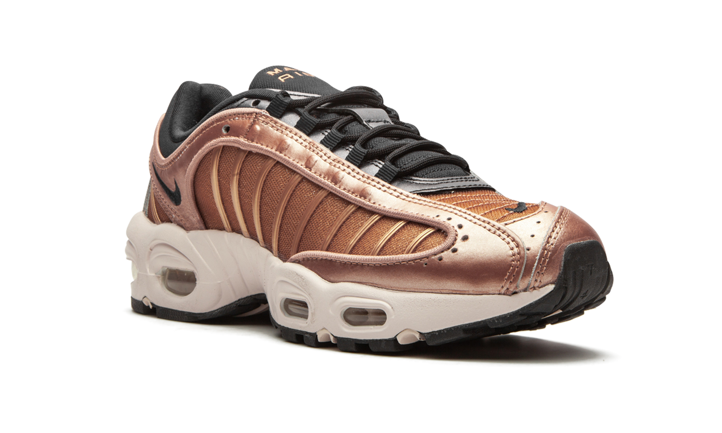 AIR MAX TAILIND 4 WMNS "Metallic Red Bronze" CT1184 900