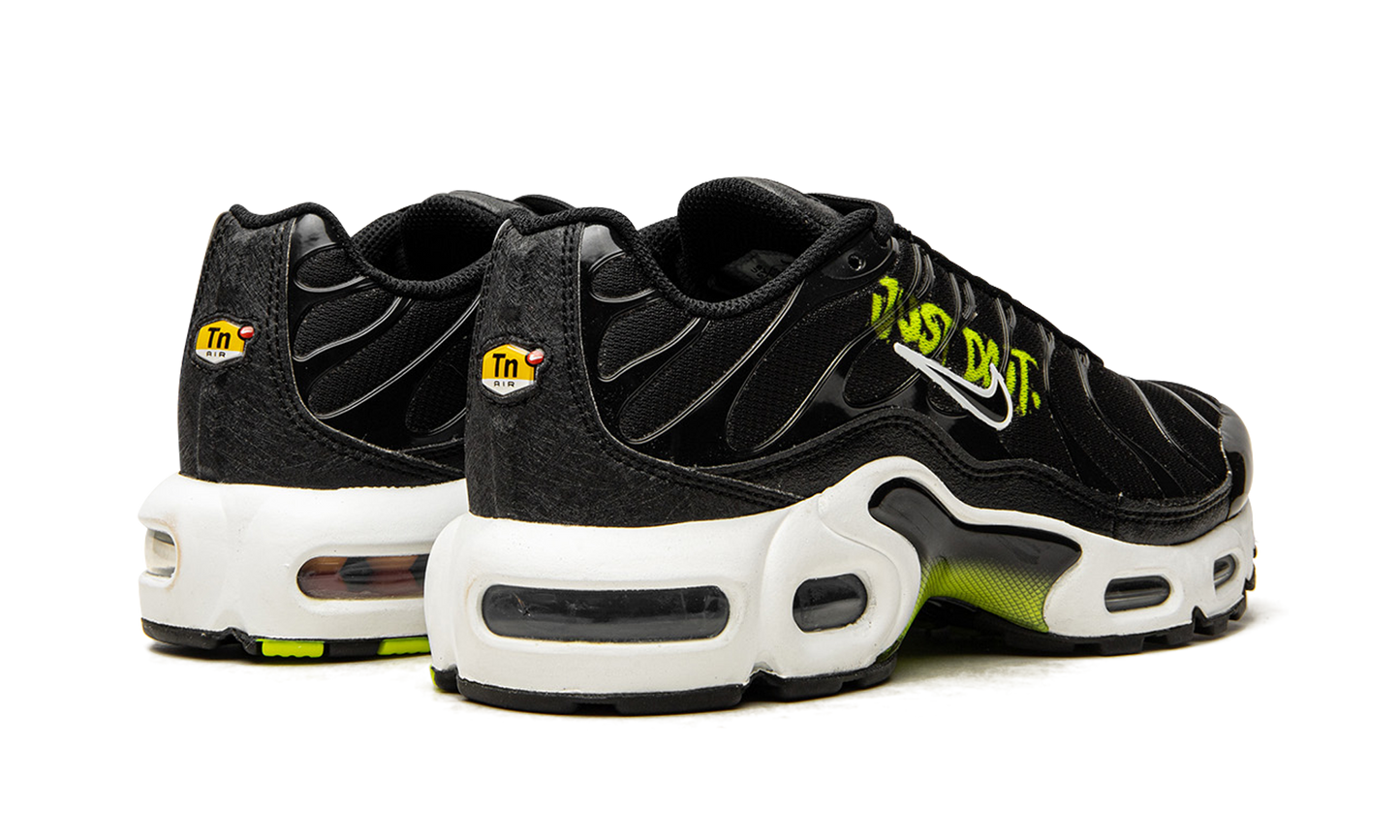 Air Max Plus GS "Black / Volt" DM3264 001
