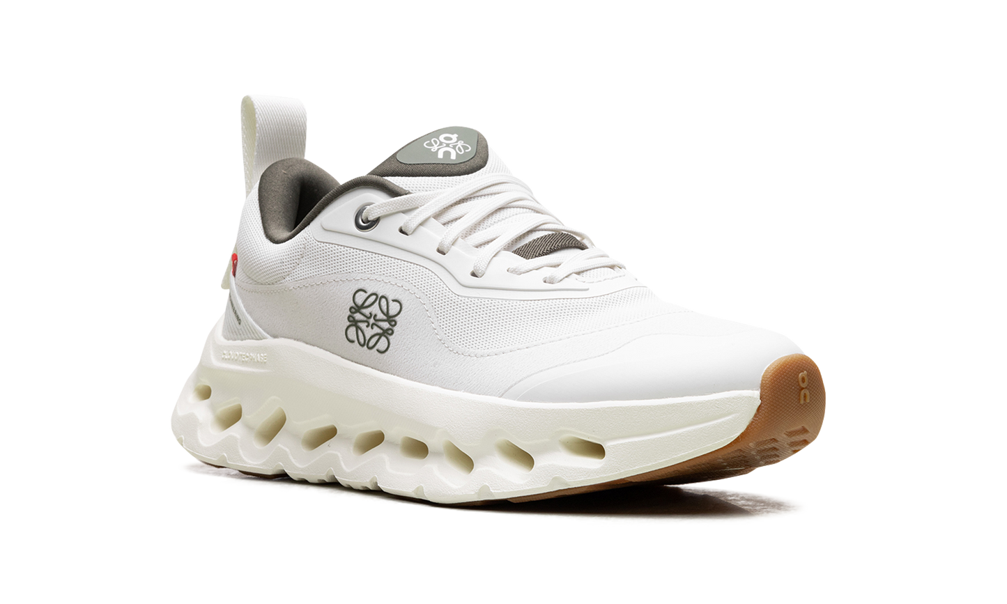Cloudtilt 2 WMNS "LOEWE - White Khaki" 3WE10873507