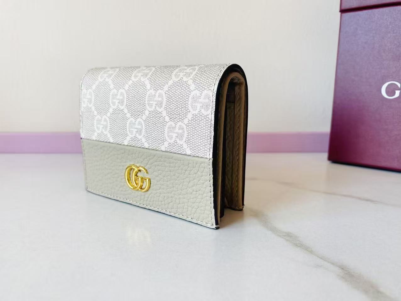 GG Bi-color GG Marmont Small Wallet Beige White CowhideCanvas