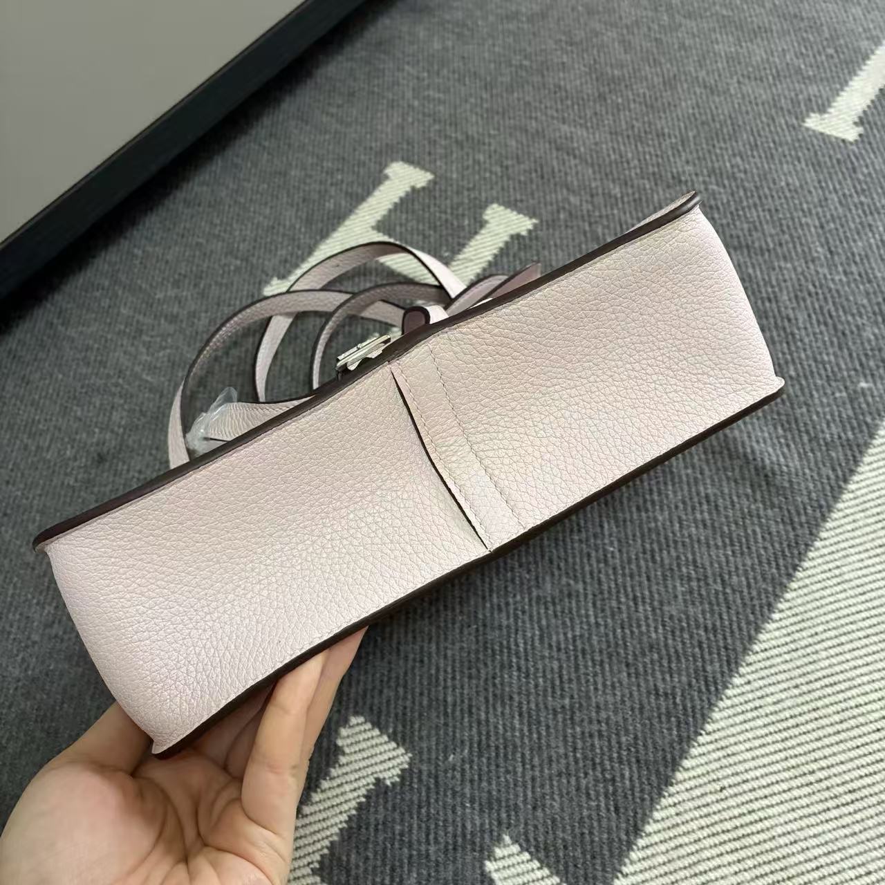 HM Halzan 25 Bag Muted Pink Taurillon Leather