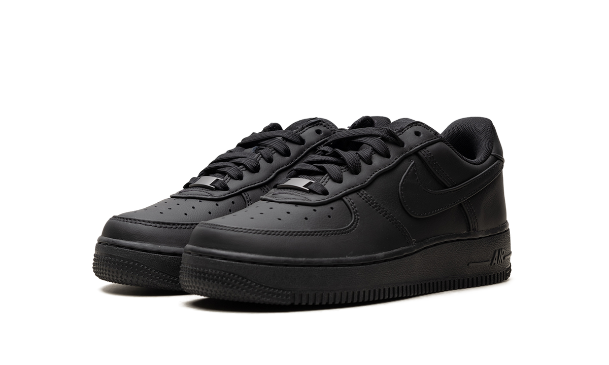 Air Force 1 Low Premium "Triple Black" IM3078 001