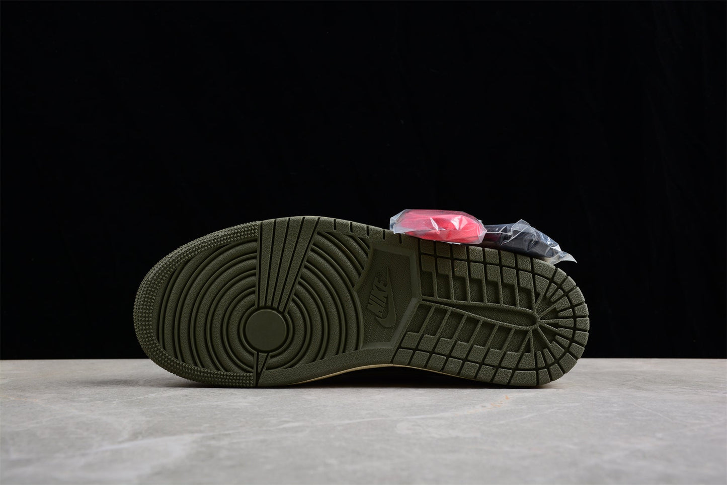 AJ 1 Retro Low OG SP Travis Scott Olive