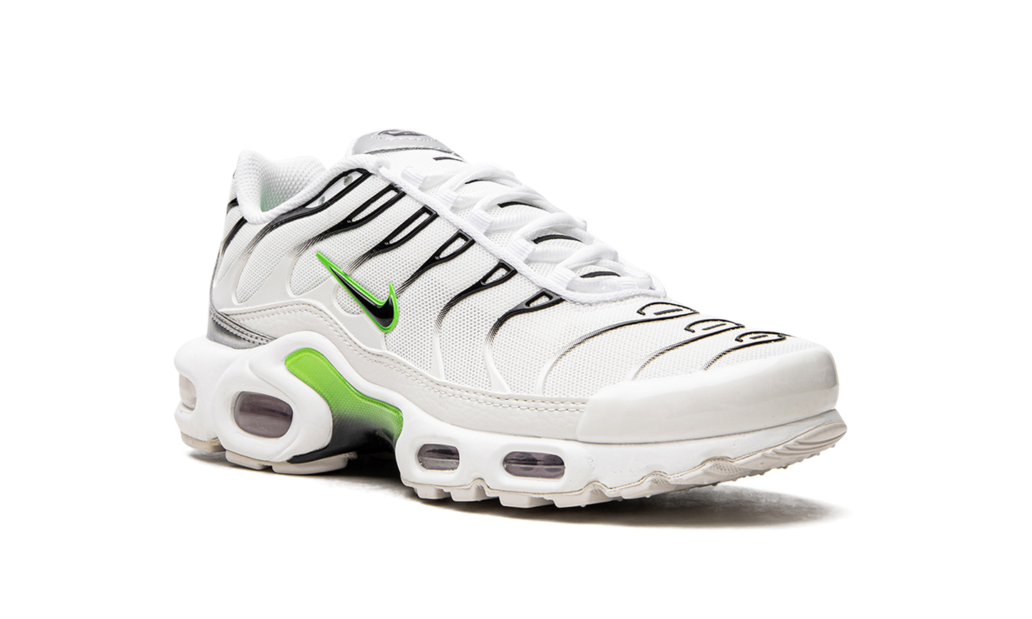 Air Max Plus WMNS "White Green Strike" DN6997 100