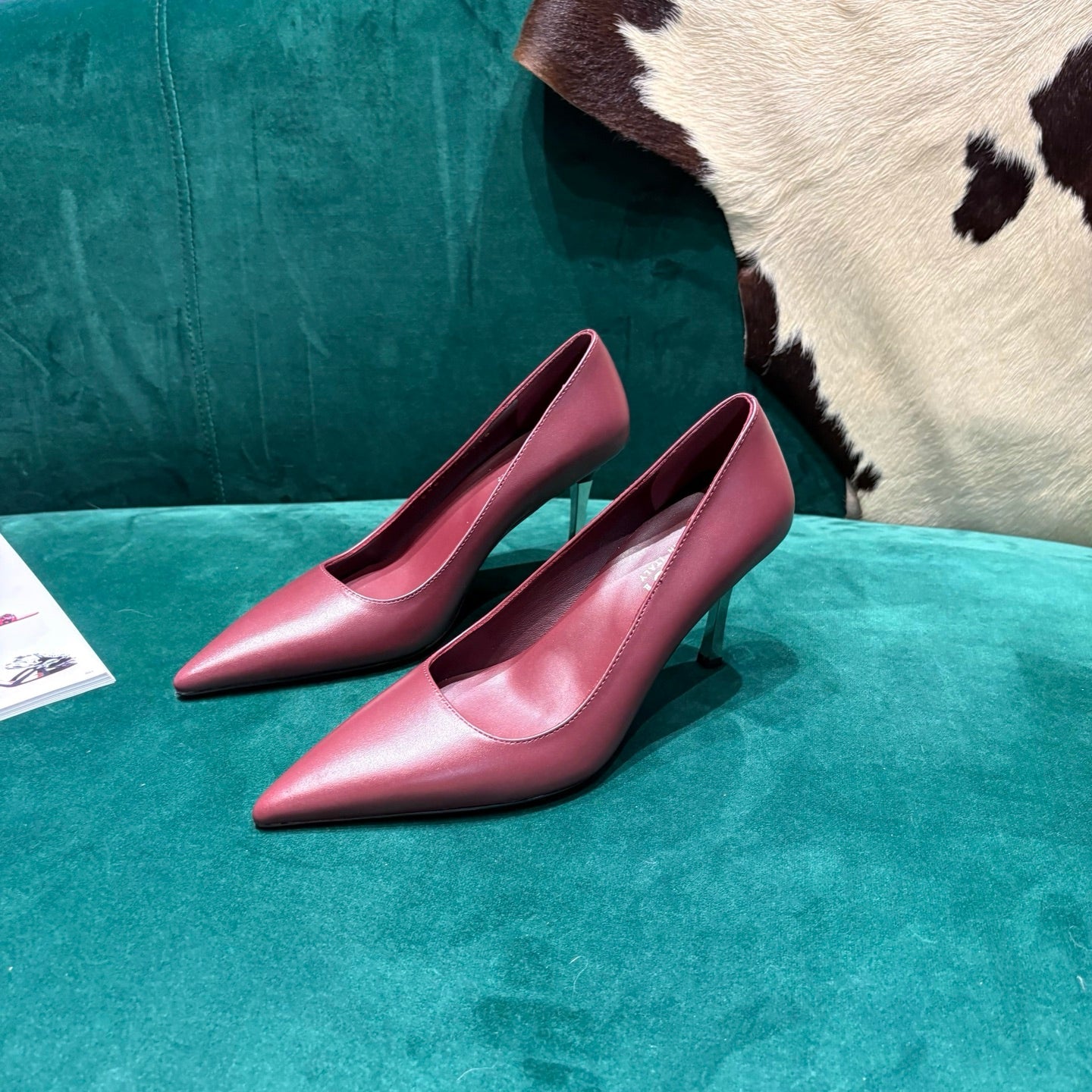 GG Pointed-Toe Slingback Burgundy Leather 741258
