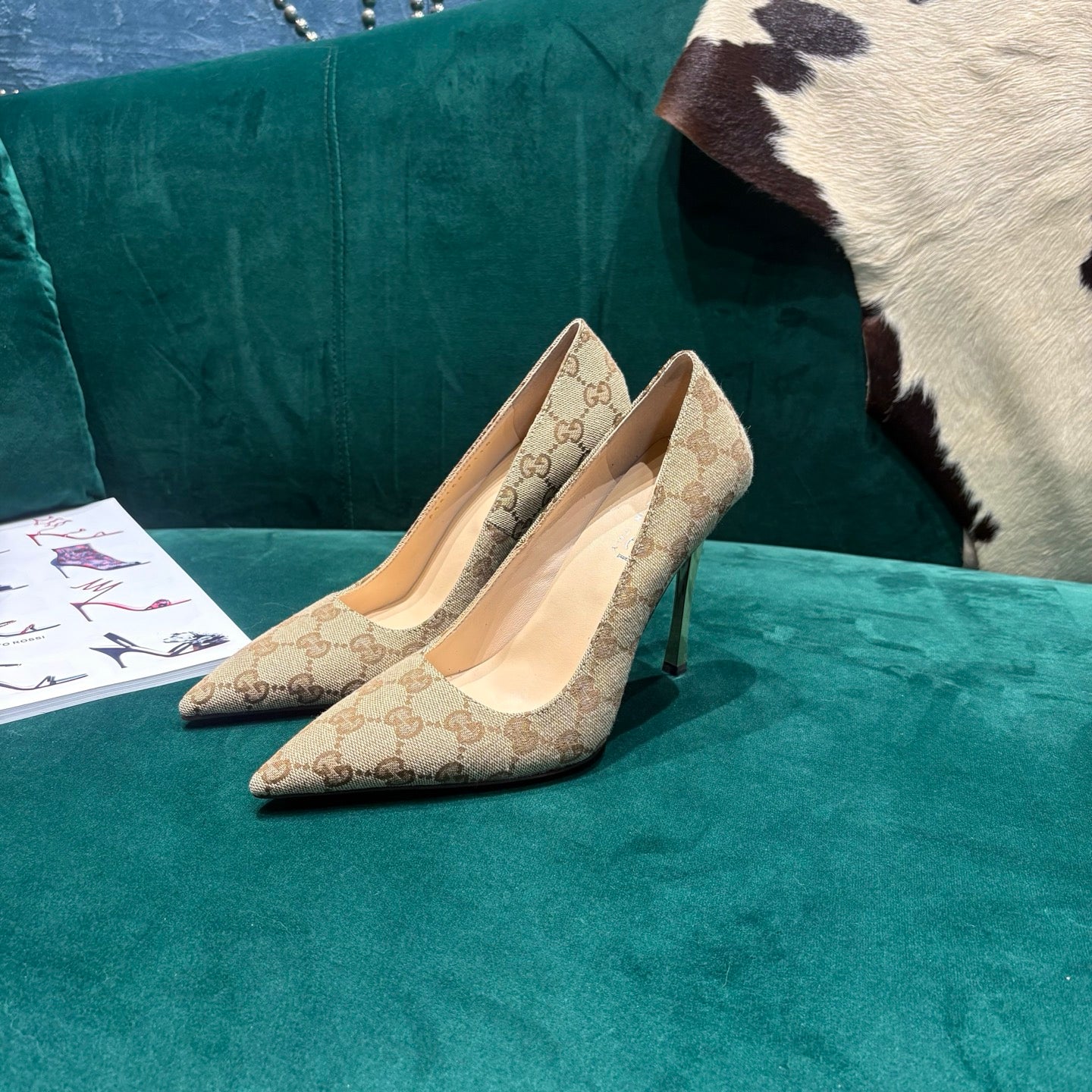 GG Pointed-Toe Slingback  Light Beige Canvas 741264