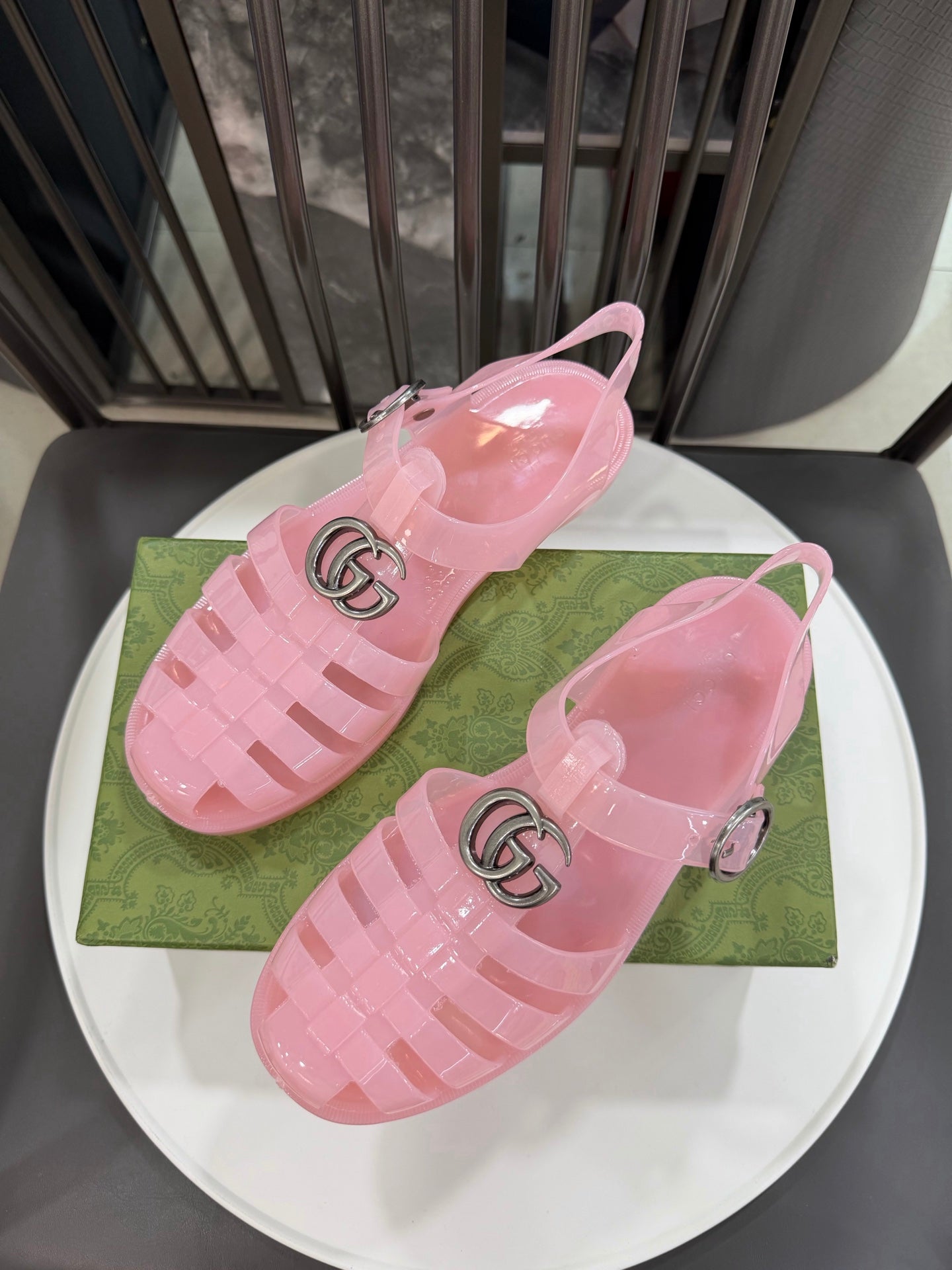 GG Sandals with Double G Light Pink Sliver TPU 818204